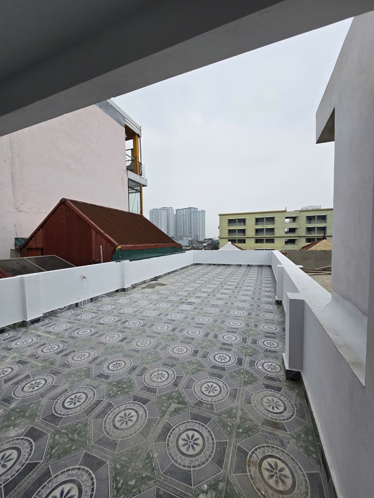 Bán nhà Kim Đồng - diện tích 56.5m2 6 tầng - Kinh doanh đỉnh - giá 35 tỷ