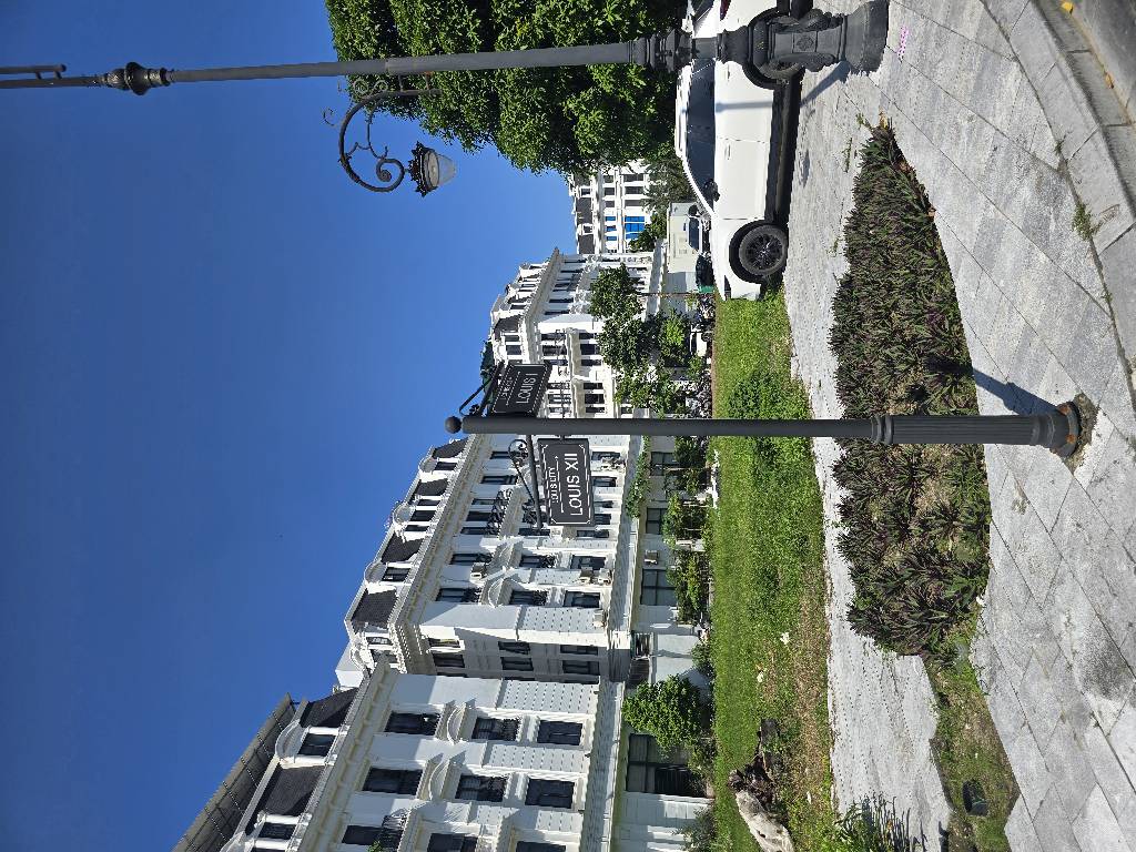 Bán nhà Hoàng Văn Thụ - diện tích 108m2 5 tầng - Khu vực VIP - giá 32,8 tỷ