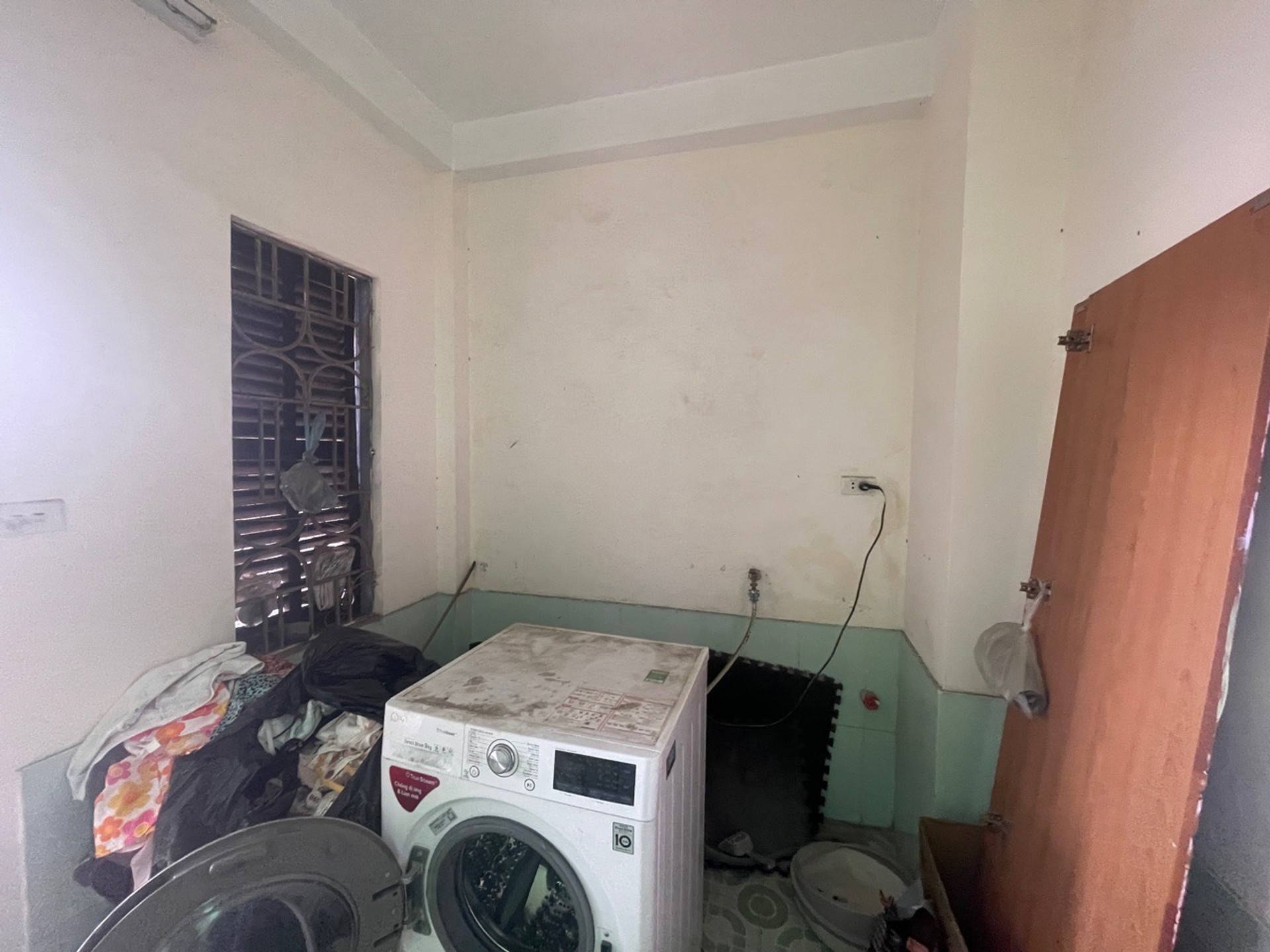 Bán nhà Nguyễn Khoái - diện tích 34m2 4 tầng - Ngõ nông, gần ô tô - giá 5,4 tỷ