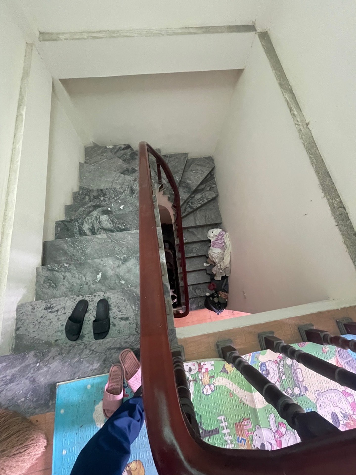 Bán nhà Nguyễn Khoái - diện tích 34m2 4 tầng - Ngõ nông, gần ô tô - giá 5,4 tỷ