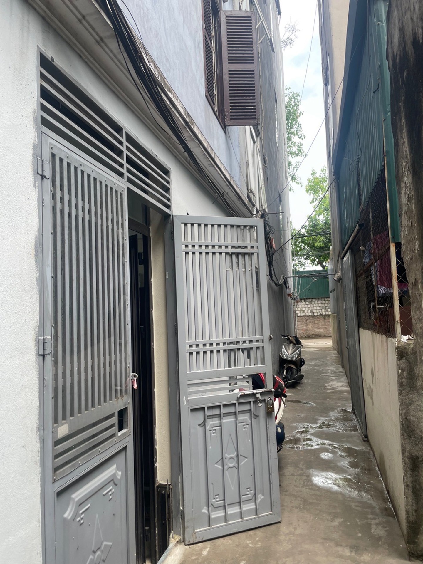 Bán nhà Nguyễn Khoái - diện tích 34m2 4 tầng - Ngõ nông, gần ô tô - giá 5,4 tỷ