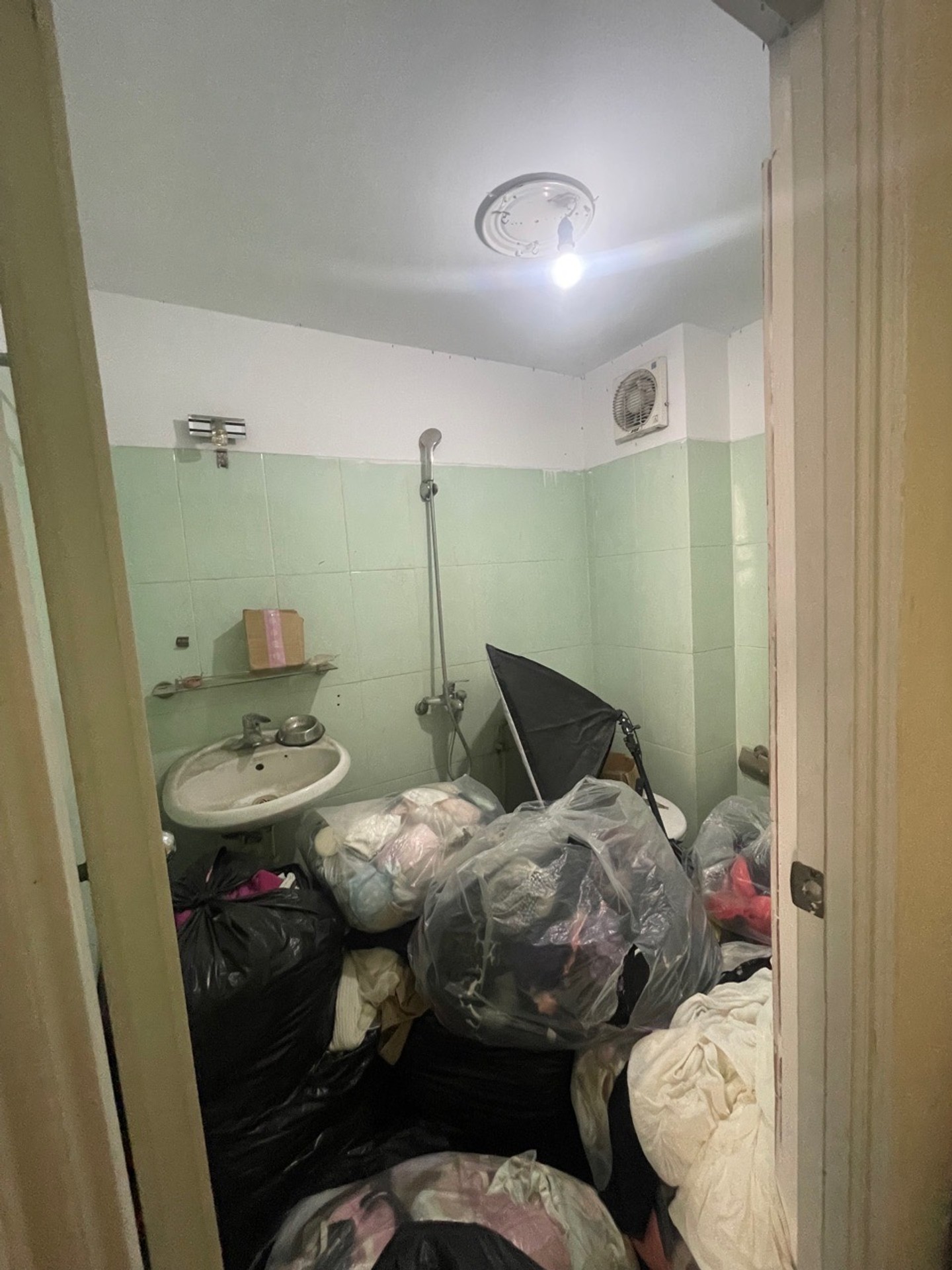 Bán nhà Nguyễn Khoái - diện tích 34m2 4 tầng - Ngõ nông, gần ô tô - giá 5,4 tỷ