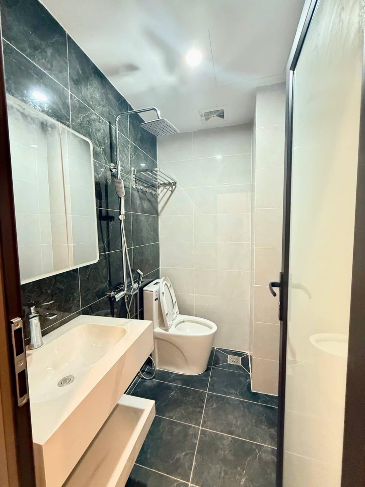 Bán nhà Lương Khánh Thiện - diện tích 33m2 4 tầng - ô tô gần nhà - giá 8,3 tỷ