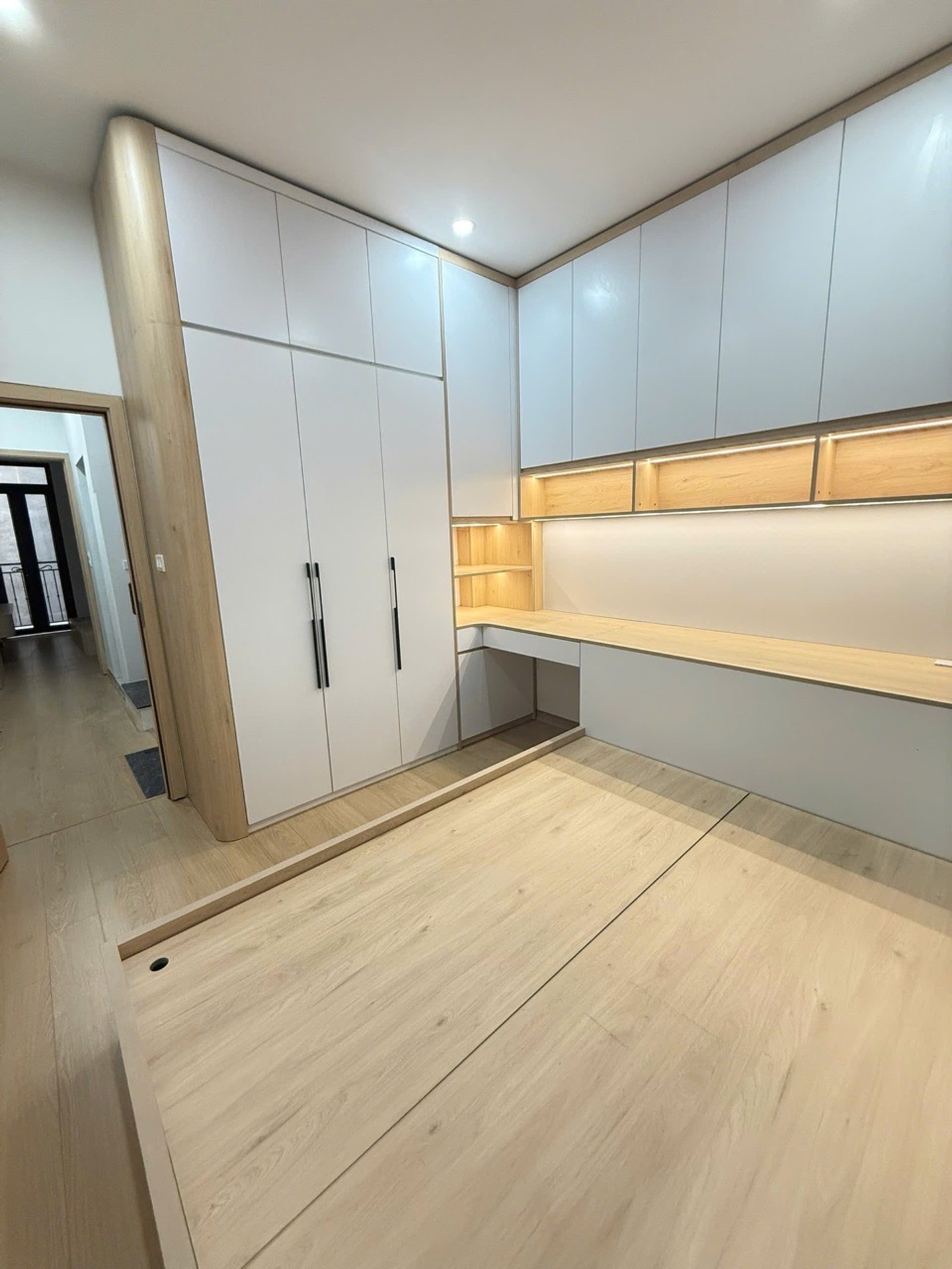 Bán nhà Lương Khánh Thiện - diện tích 33m2 4 tầng - ô tô gần nhà - giá 8,3 tỷ