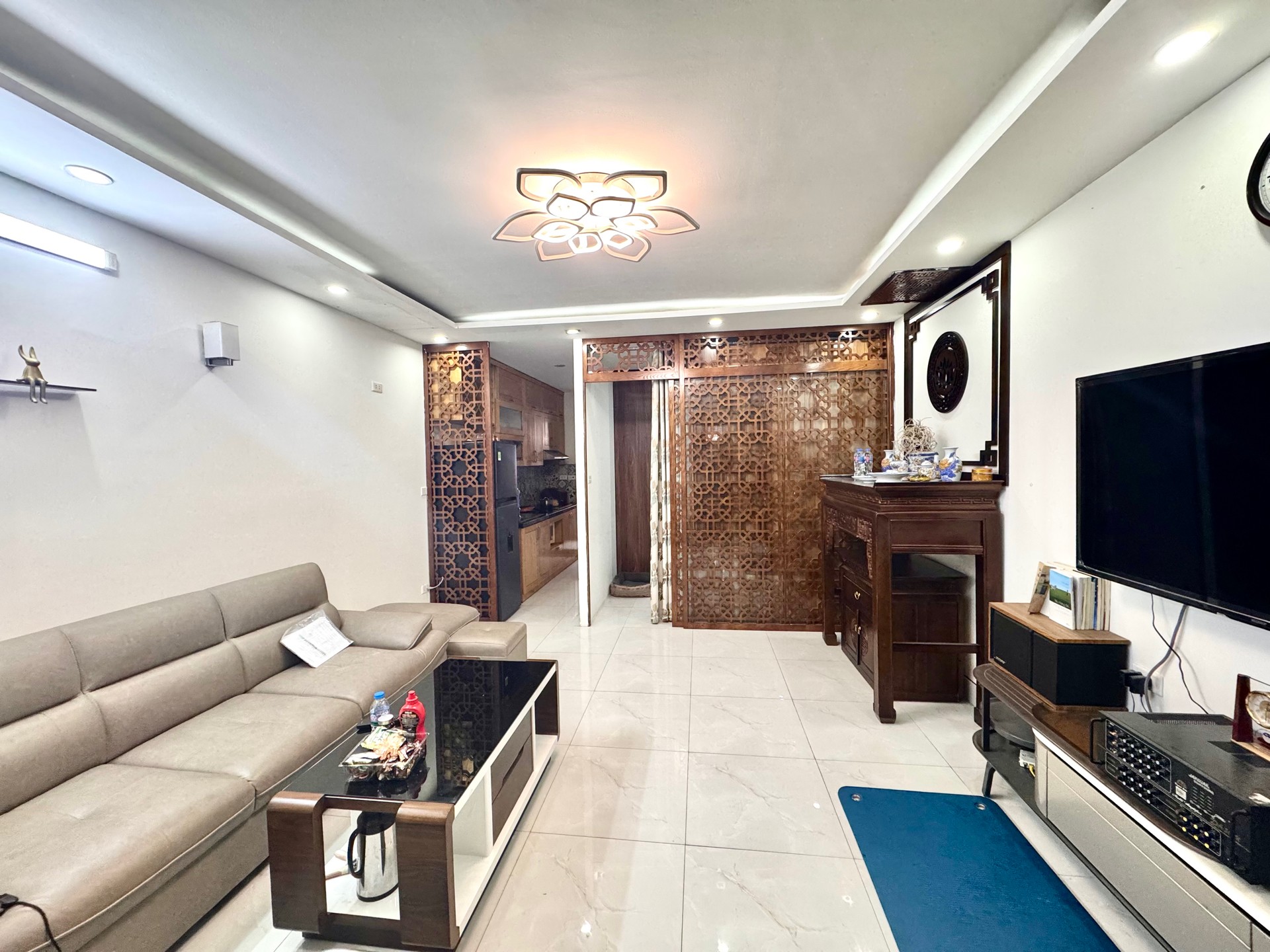 Bán nhà Đầm Trấu - diện tích 50m2 1 tầng - nhà sạch sẽ, vào ở ngay - giá 4,65 tỷ