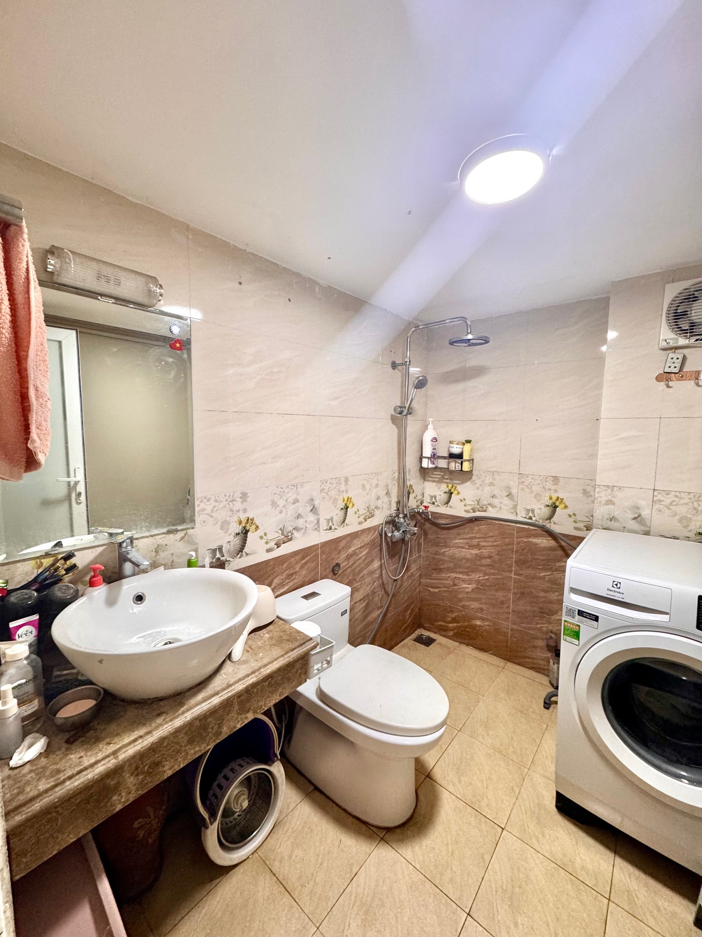 Bán nhà Đầm Trấu - diện tích 50m2 1 tầng - nhà sạch sẽ, vào ở ngay - giá 4,65 tỷ