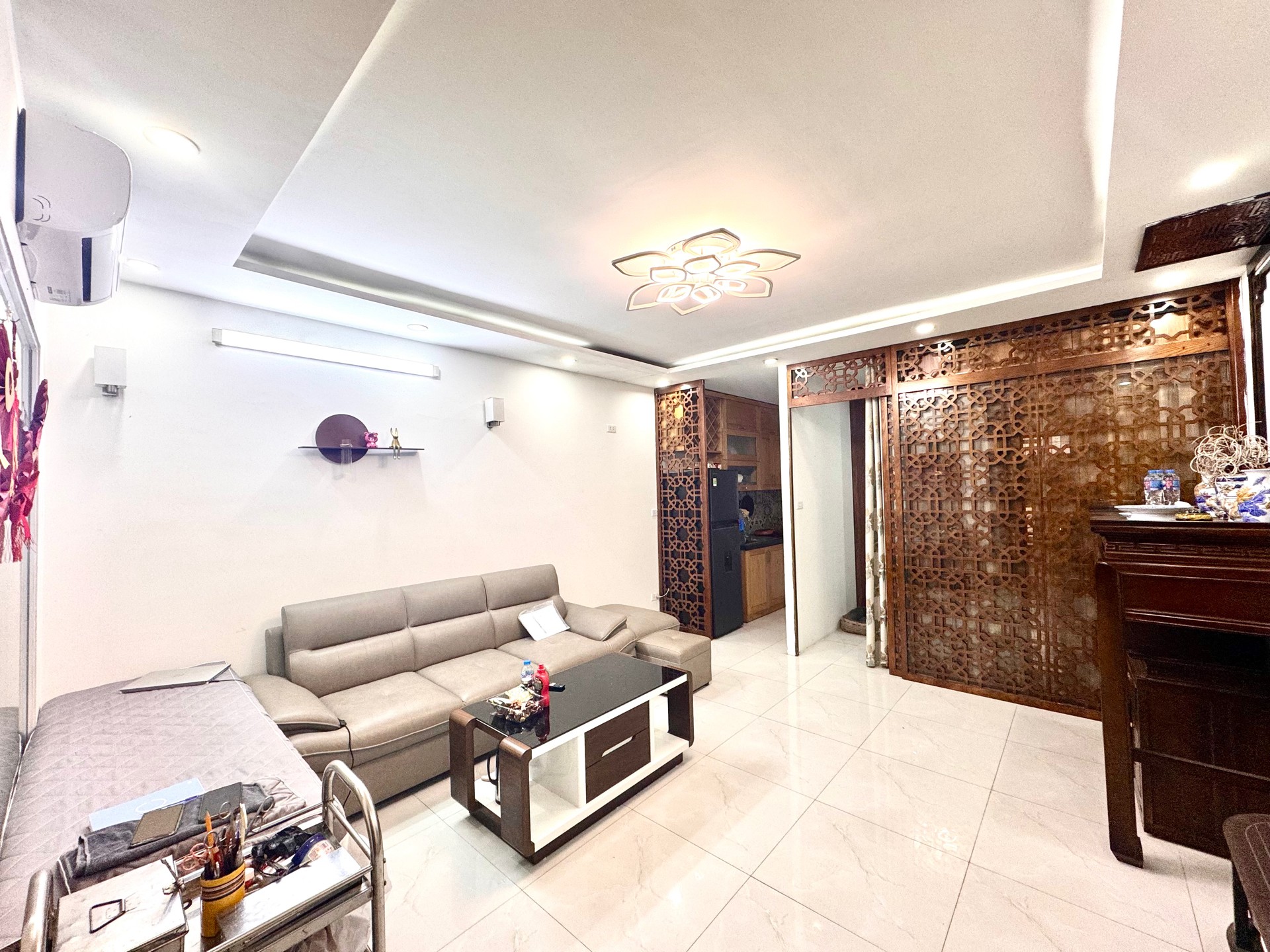 Bán nhà Đầm Trấu - diện tích 50m2 1 tầng - nhà sạch sẽ, vào ở ngay - giá 4,65 tỷ
