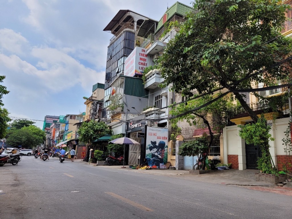 Bán nhà Đặng Tiến Đông - diện tích 108m2 4 tầng - Cực hiếm - giá 70 tỷ