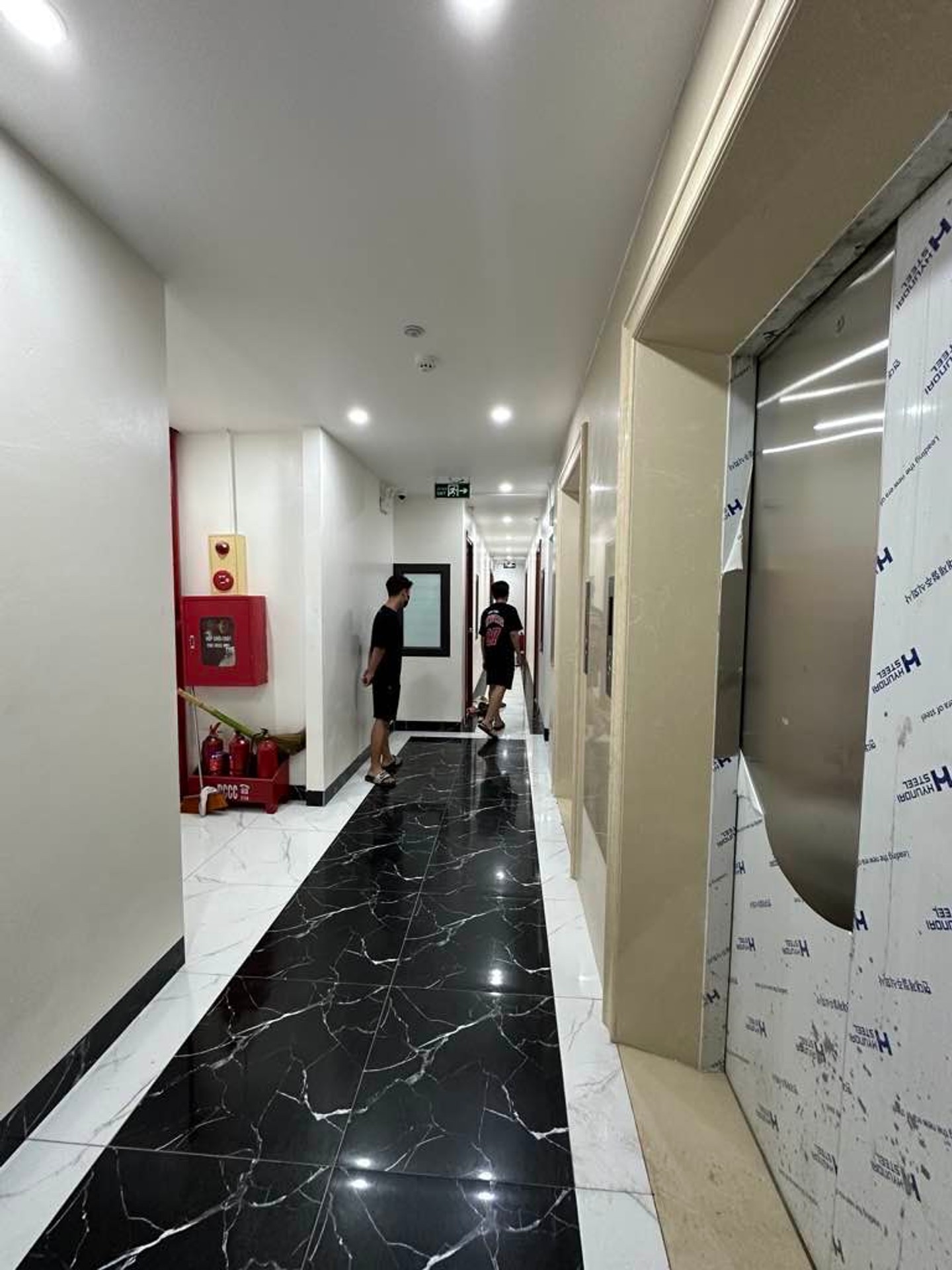 Bán nhà Vĩnh Hưng - diện tích 228m2 8 tầng - TOÀ VĂN PHÒNG - VIP - giá 85 tỷ