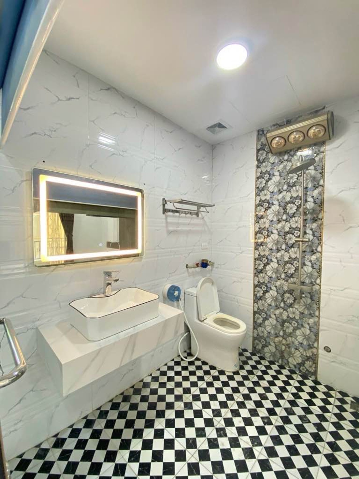 Bán nhà Vĩnh Hưng - diện tích 228m2 8 tầng - TOÀ VĂN PHÒNG - VIP - giá 85 tỷ