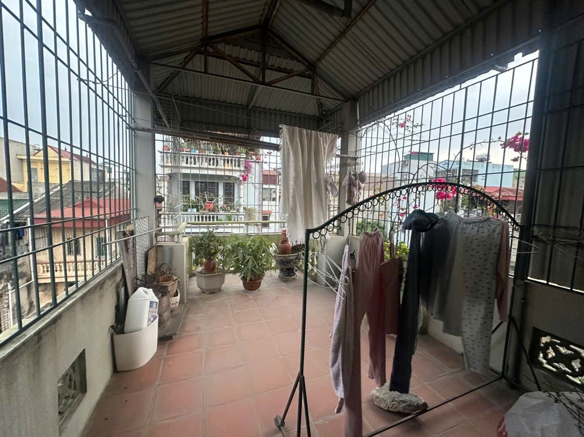 Bán nhà Ngọc Hồi - diện tích 40m2 4 tầng - ô tô tránh - giá 11,6 tỷ