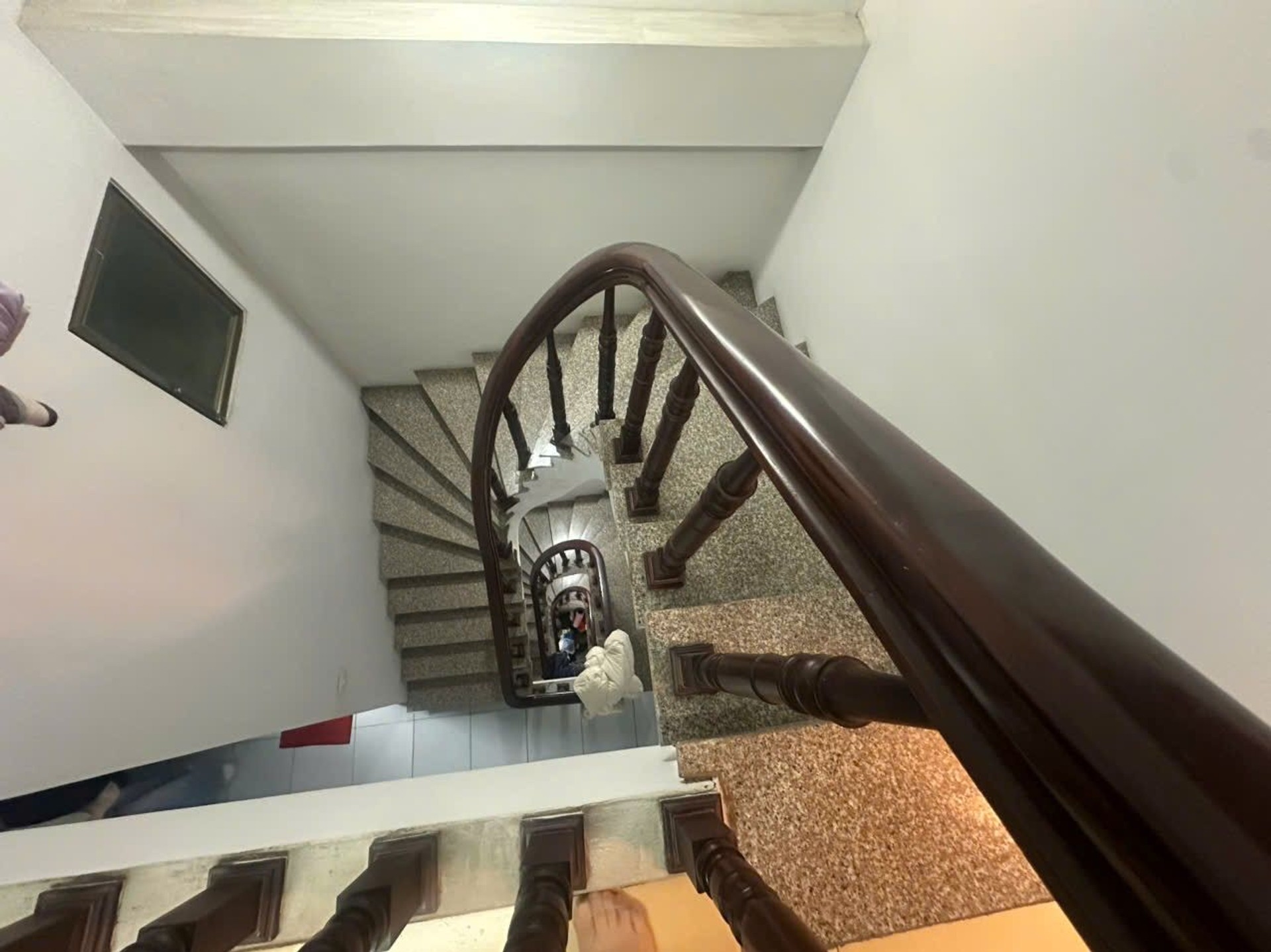 Bán nhà Ngọc Hồi - diện tích 40m2 4 tầng - ô tô tránh - giá 11,6 tỷ