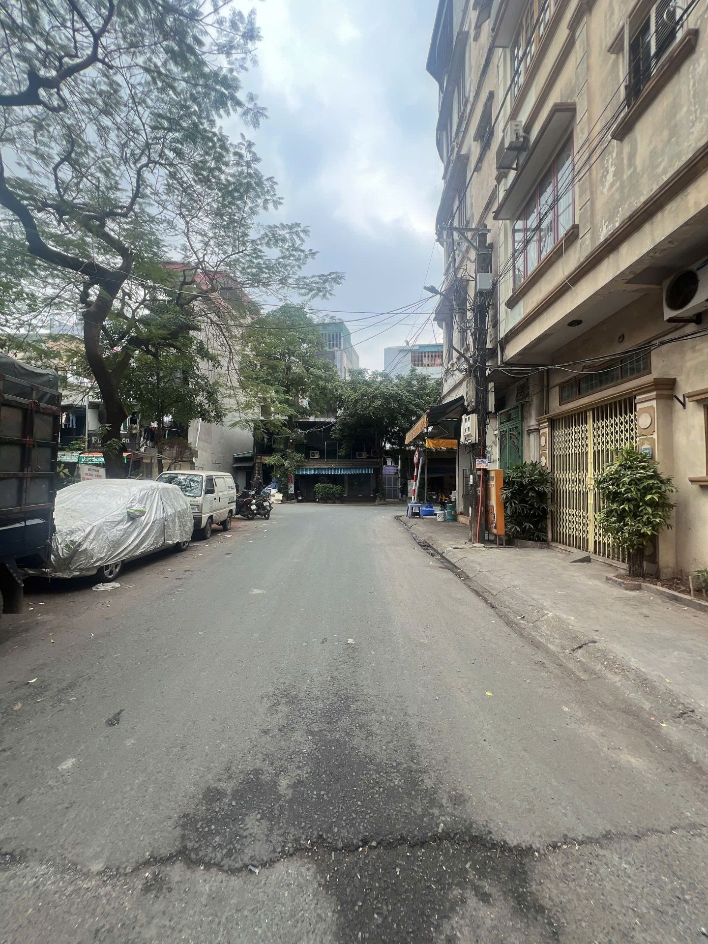 Bán nhà Hồng Hà - diện tích 50m2 5 tầng - Lô góc 2 mặt thoáng - giá 27,6 tỷ