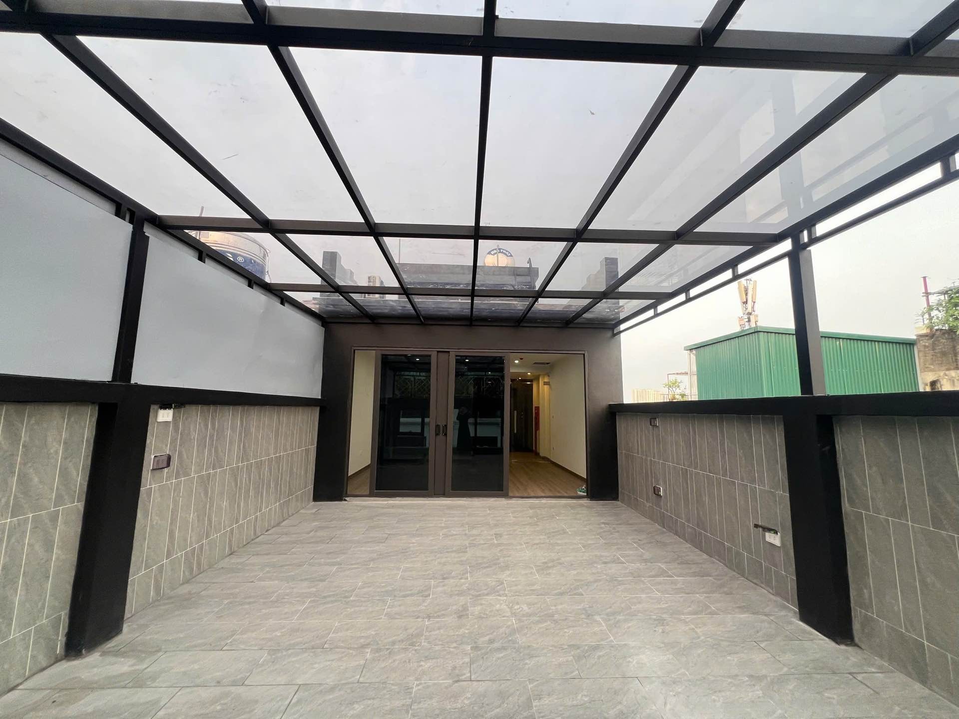 Bán nhà Tân Mai - diện tích 85m2 6 tầng - ô tô tránh - giá 39,5 tỷ