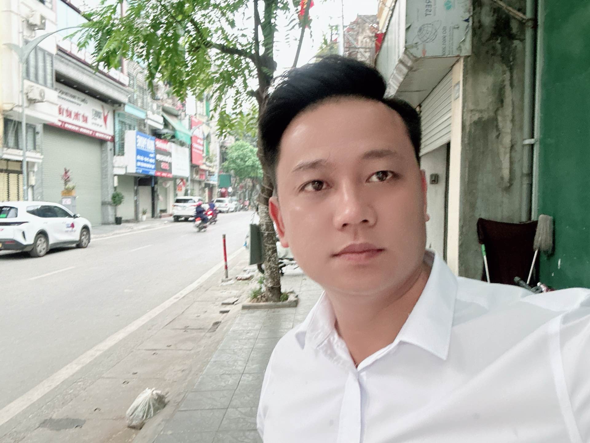 Bán nhà Tân Mai - diện tích 85m2 6 tầng - ô tô tránh - giá 39,5 tỷ