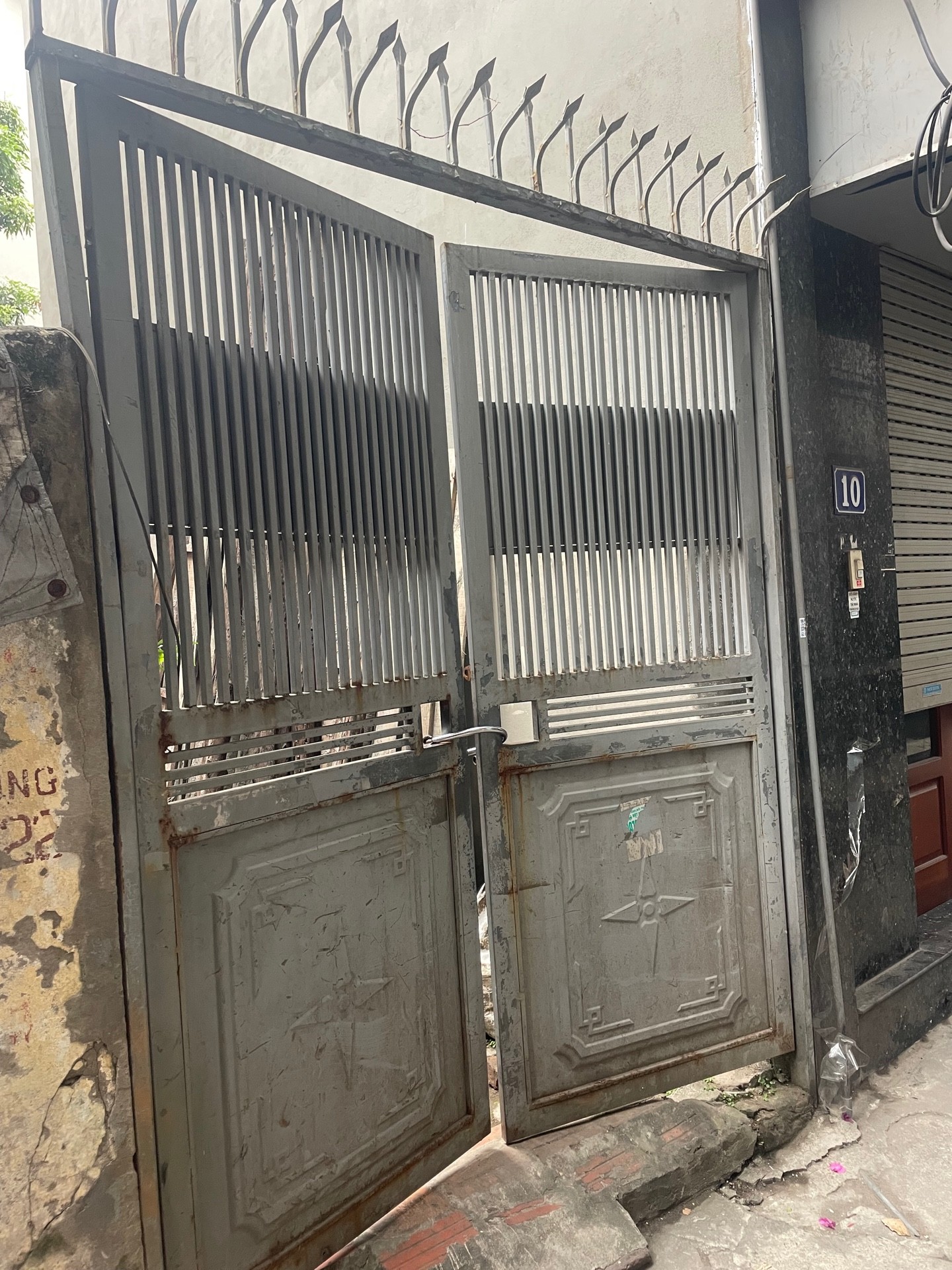 Bán nhà Minh Khai - diện tích 51m2 1 tầng - Đất ngõ thông 10 mét ra ô tô - giá 9,8 tỷ