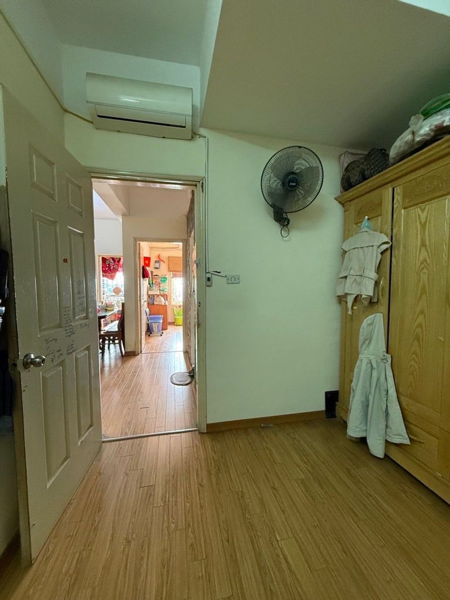 Bán nhà Hoàng Mai - diện tích 68m2 8 tầng - Sổ đỏ chính chủ giao dịch ngay! - giá 5,4 tỷ