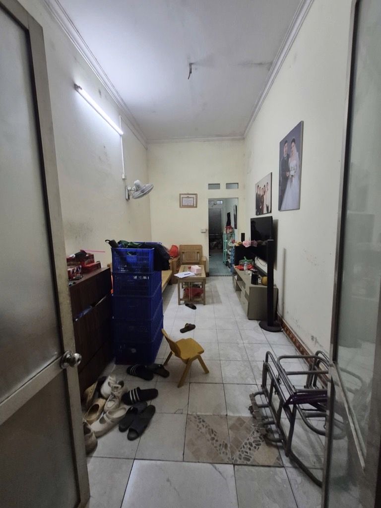 Bán nhà Chùa Láng - diện tích 48m2 3 tầng - Hai mặt tiền cực hiếm - giá 55 tỷ