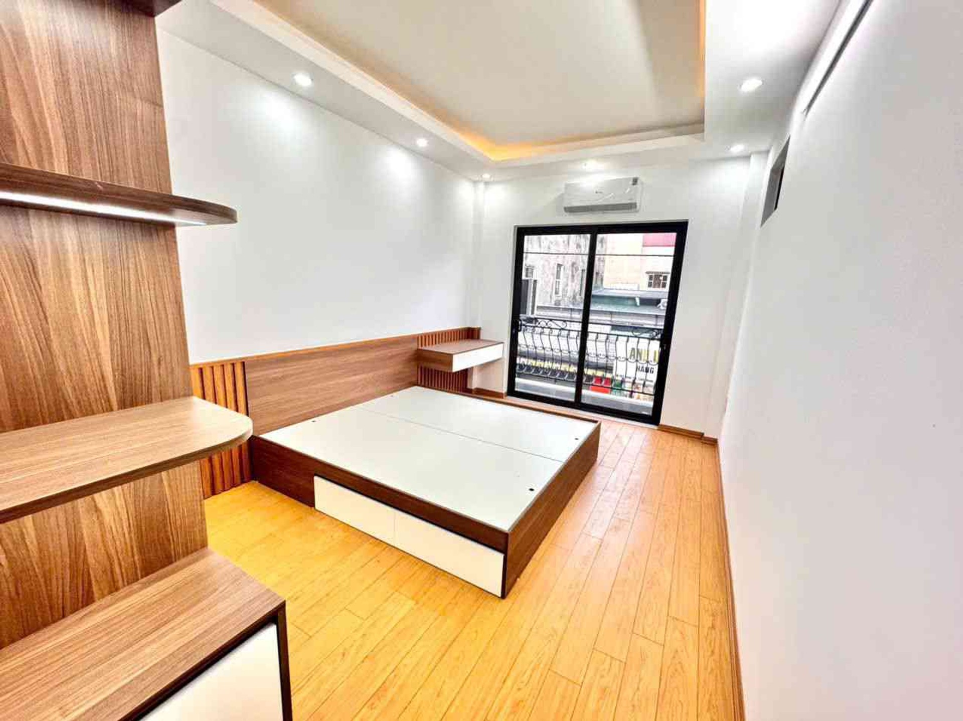 Bán nhà Nam Dư - diện tích 55m2 5 tầng - Mặt phố kinh doanh sầm uất - giá 18 tỷ