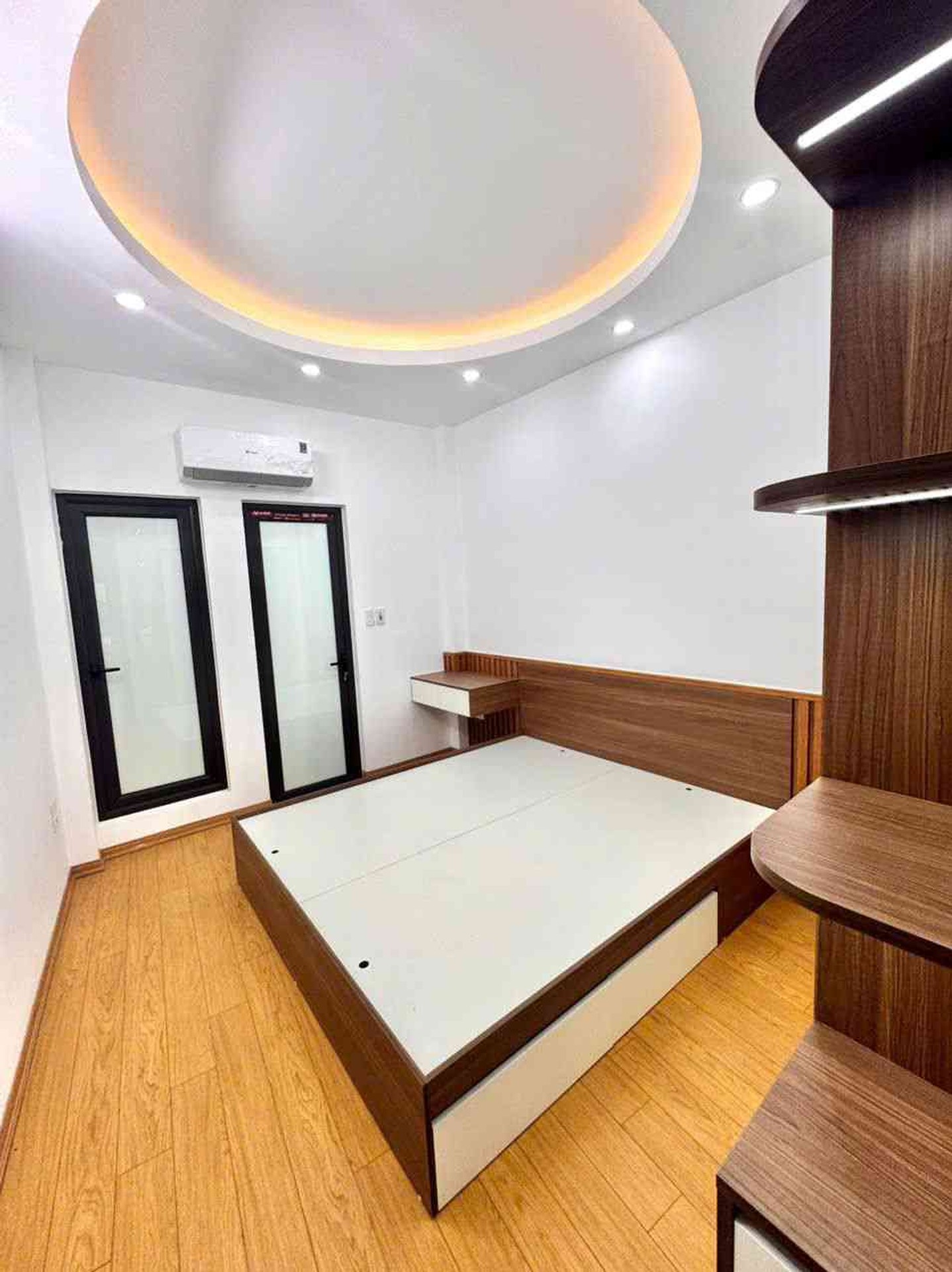 Bán nhà Nam Dư - diện tích 55m2 5 tầng - Mặt phố kinh doanh sầm uất - giá 18 tỷ