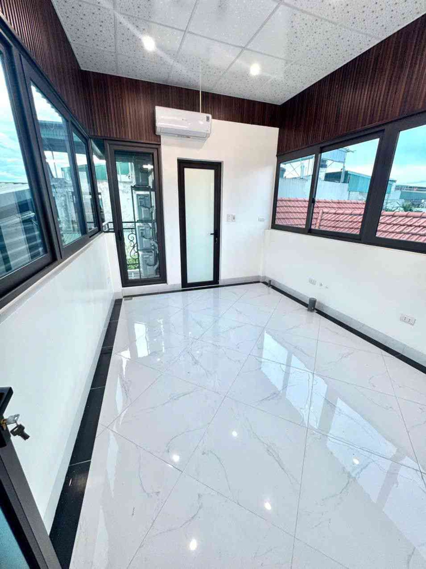Bán nhà Nam Dư - diện tích 55m2 5 tầng - Mặt phố kinh doanh sầm uất - giá 18 tỷ