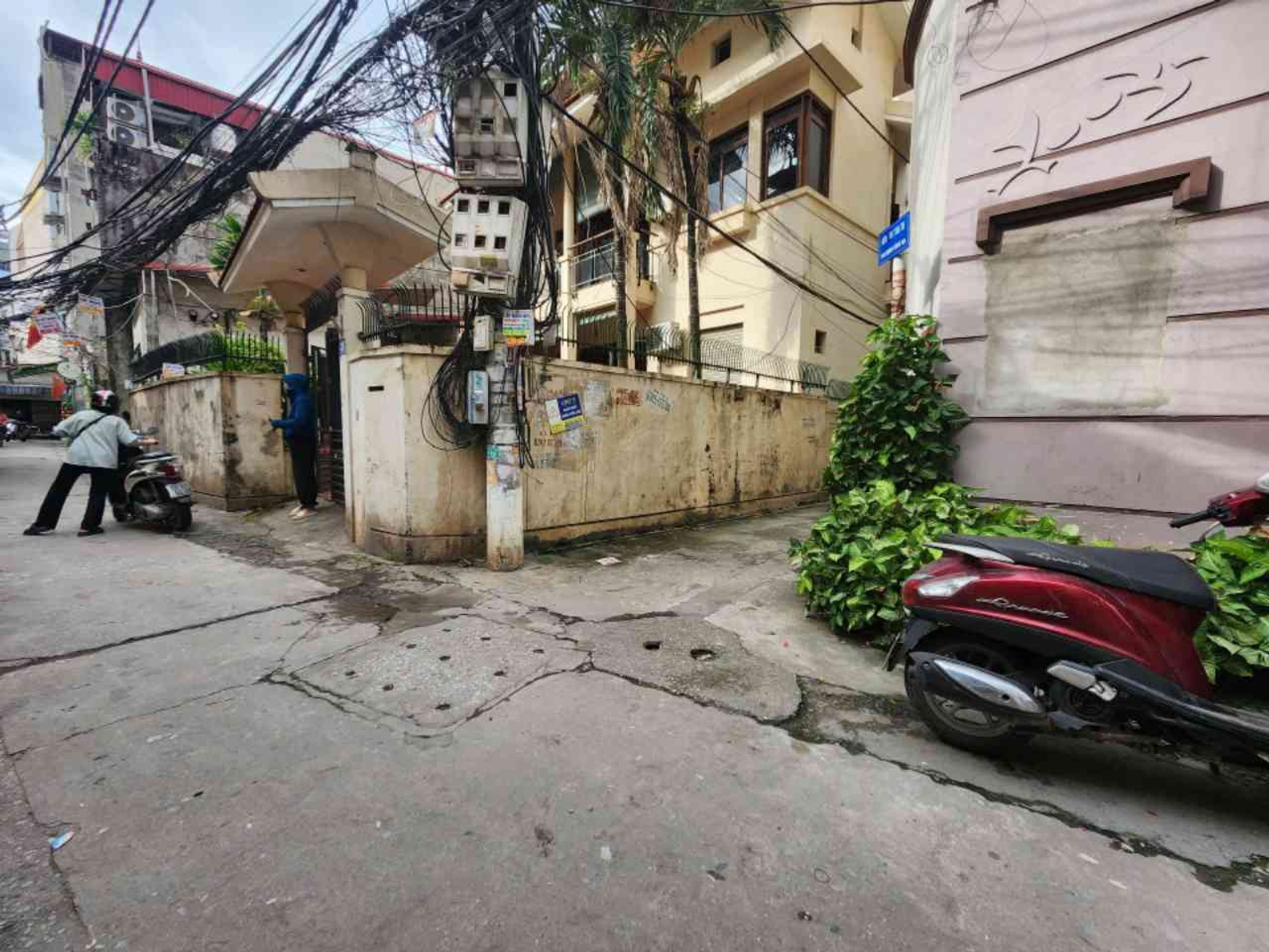 Bán nhà Định Công Hạ - diện tích 65m2 1 tầng - ô tô đỗ cửa - giá 8 tỷ