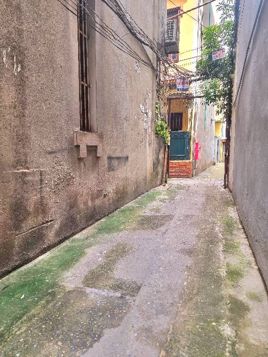 Bán nhà Đường Láng - diện tích 215m2 3 tầng - Đang cập nhật - giá 34 tỷ