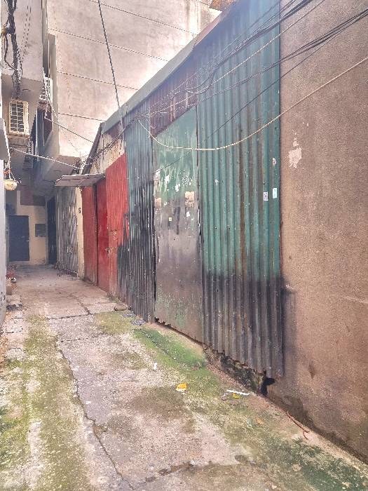 Bán nhà Đường Láng - diện tích 215m2 3 tầng - Đang cập nhật - giá 34 tỷ