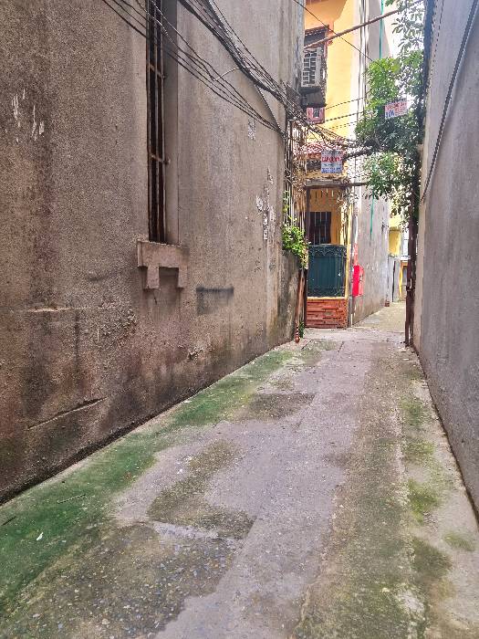 Bán nhà Đường Láng - diện tích 215m2 3 tầng - Đang cập nhật - giá 34 tỷ