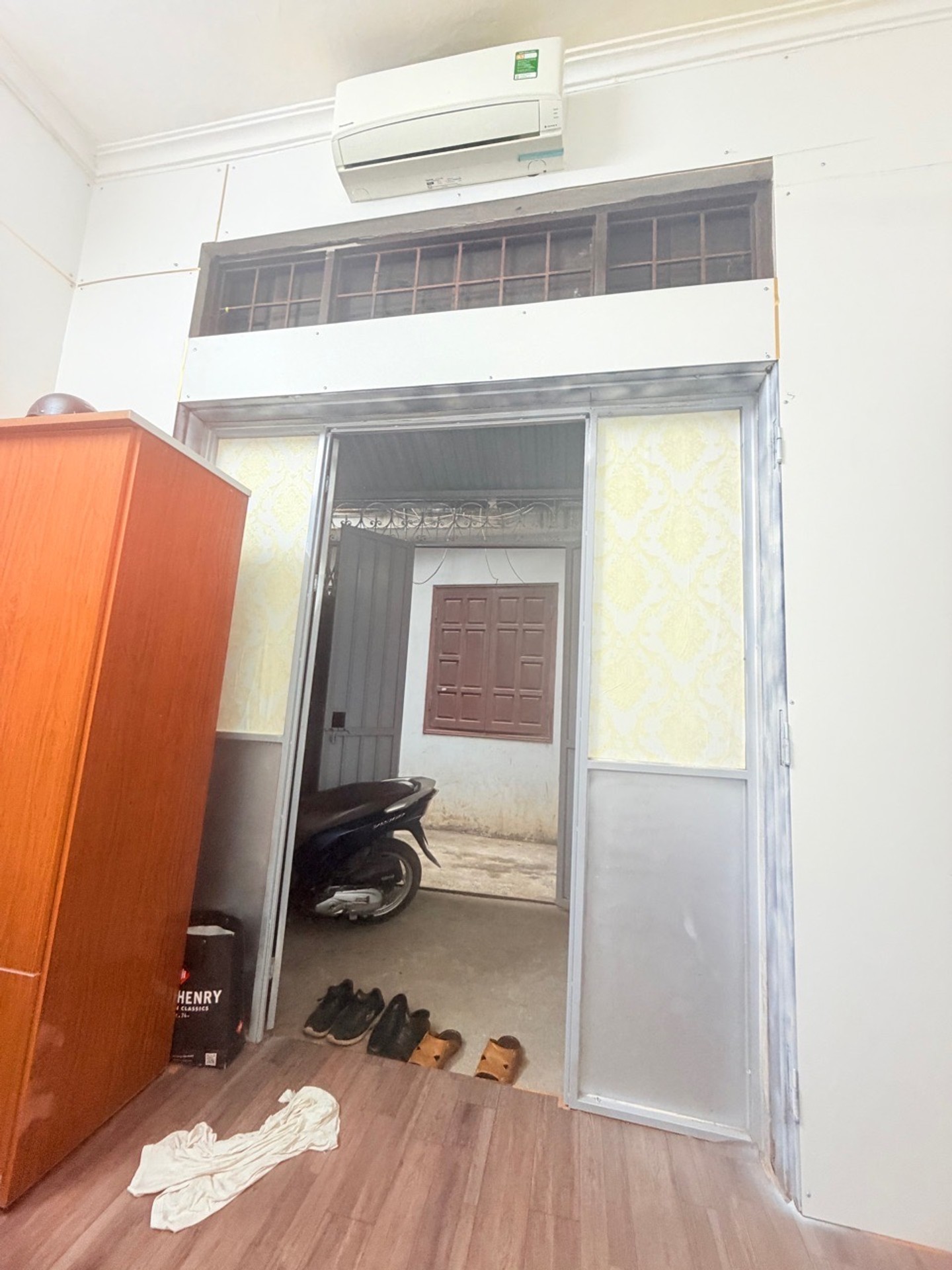 Bán nhà Định Công Thượng - diện tích 40m2 1.5 tầng - Mặt tiền rộng 6m - giá 5,6 tỷ