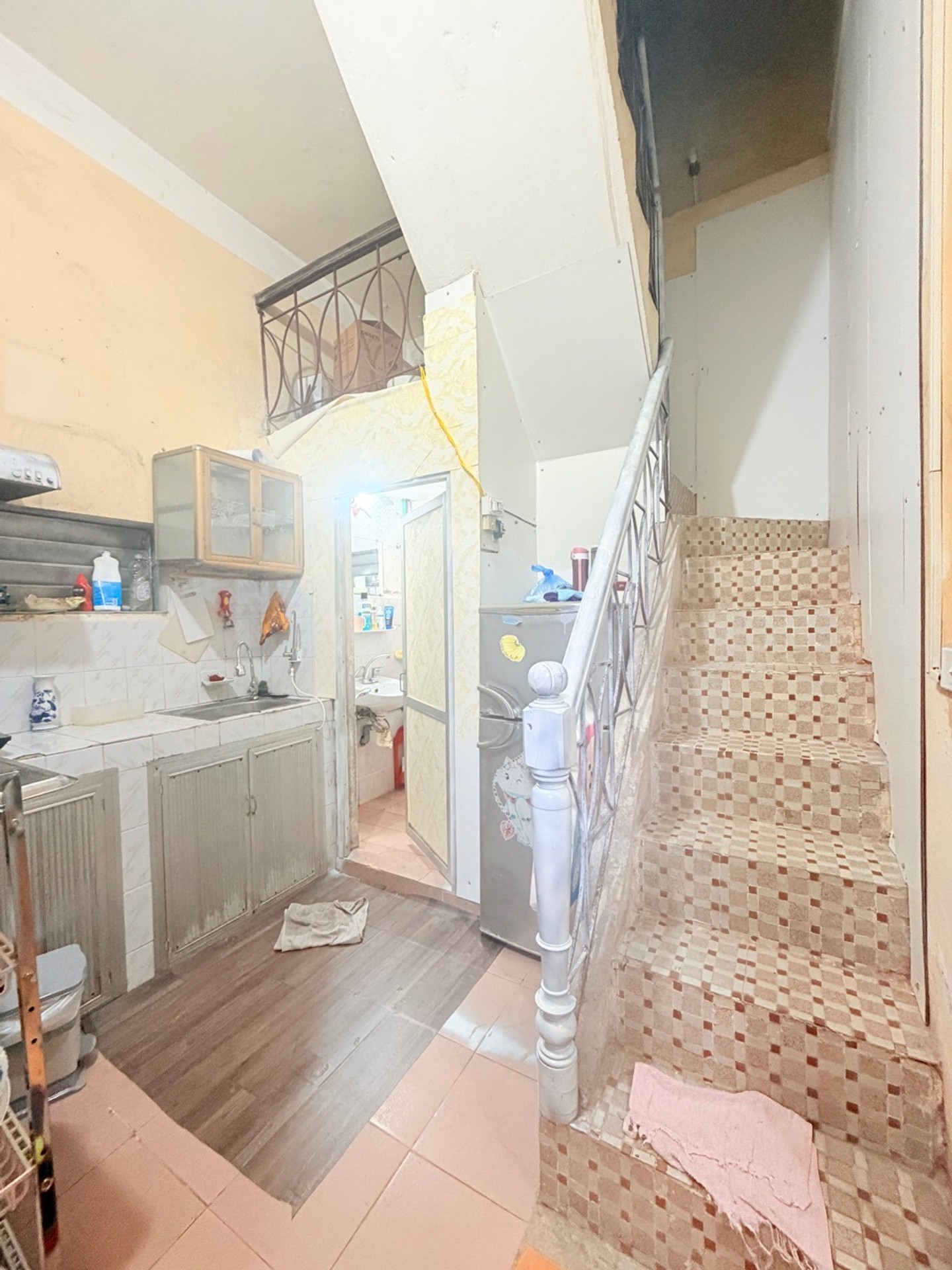 Bán nhà Định Công Thượng - diện tích 40m2 1.5 tầng - Mặt tiền rộng 6m - giá 5,6 tỷ