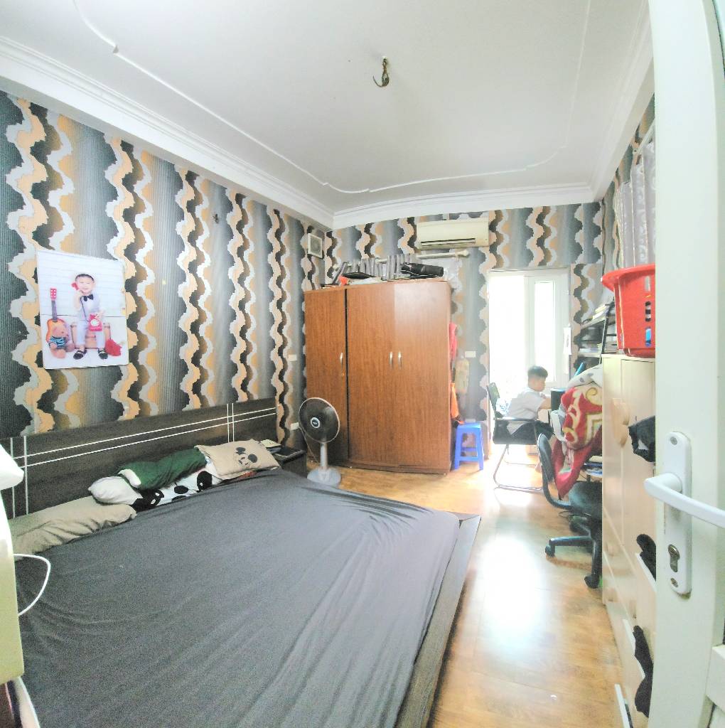 Bán nhà Hai Bà Trưng - diện tích 44m2 5 tầng - LÔ GÓC - KINH DOANH CỰC TỐT - giá 12,9 tỷ