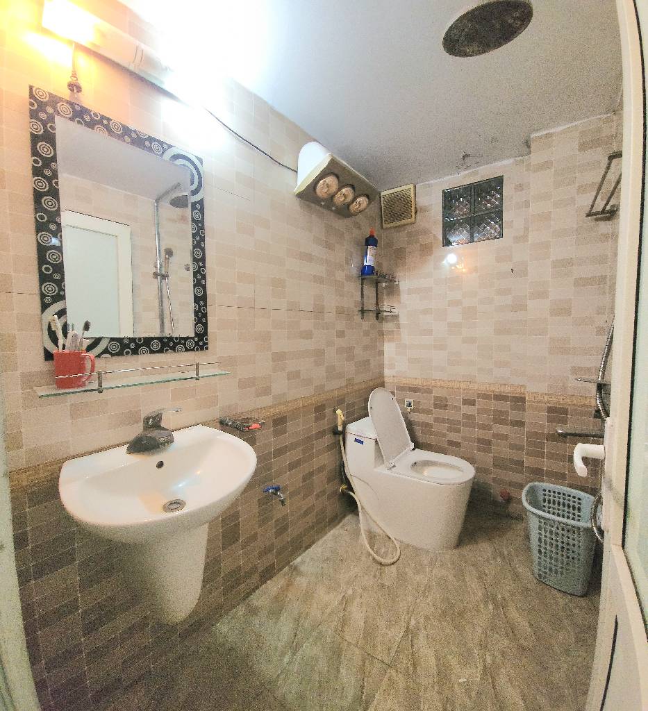 Bán nhà Hai Bà Trưng - diện tích 44m2 5 tầng - LÔ GÓC - KINH DOANH CỰC TỐT - giá 12,9 tỷ