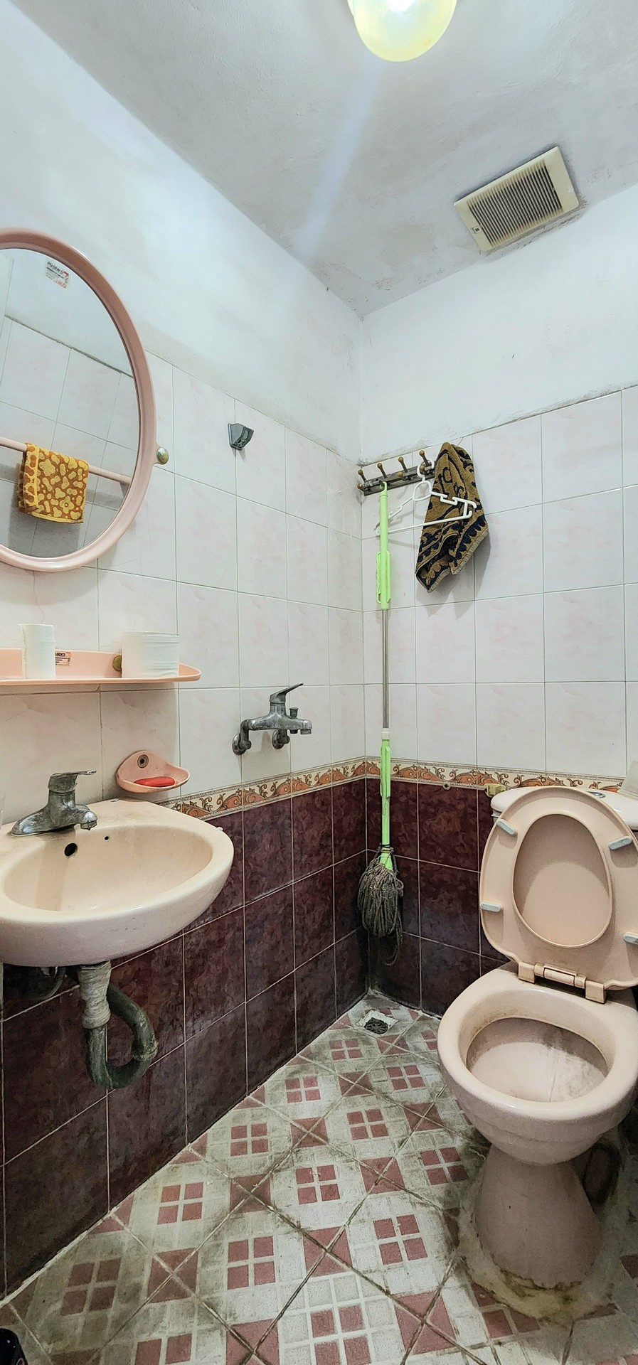 Bán nhà Trương Định - diện tích 28m2 4 tầng - Mặt phố kinh doanh sầm uất - giá 14 tỷ