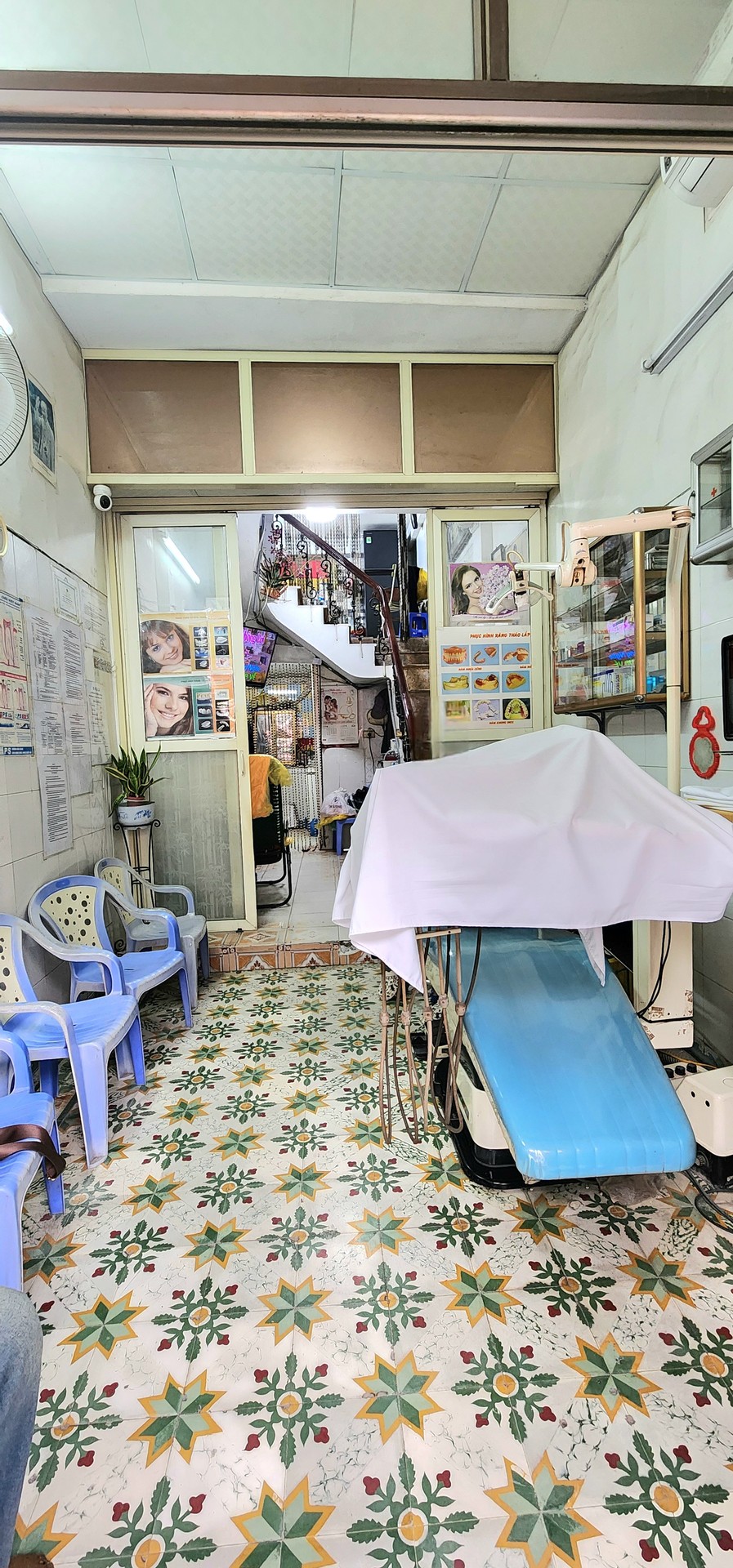 Bán nhà Trương Định - diện tích 28m2 4 tầng - Mặt phố kinh doanh sầm uất - giá 14 tỷ
