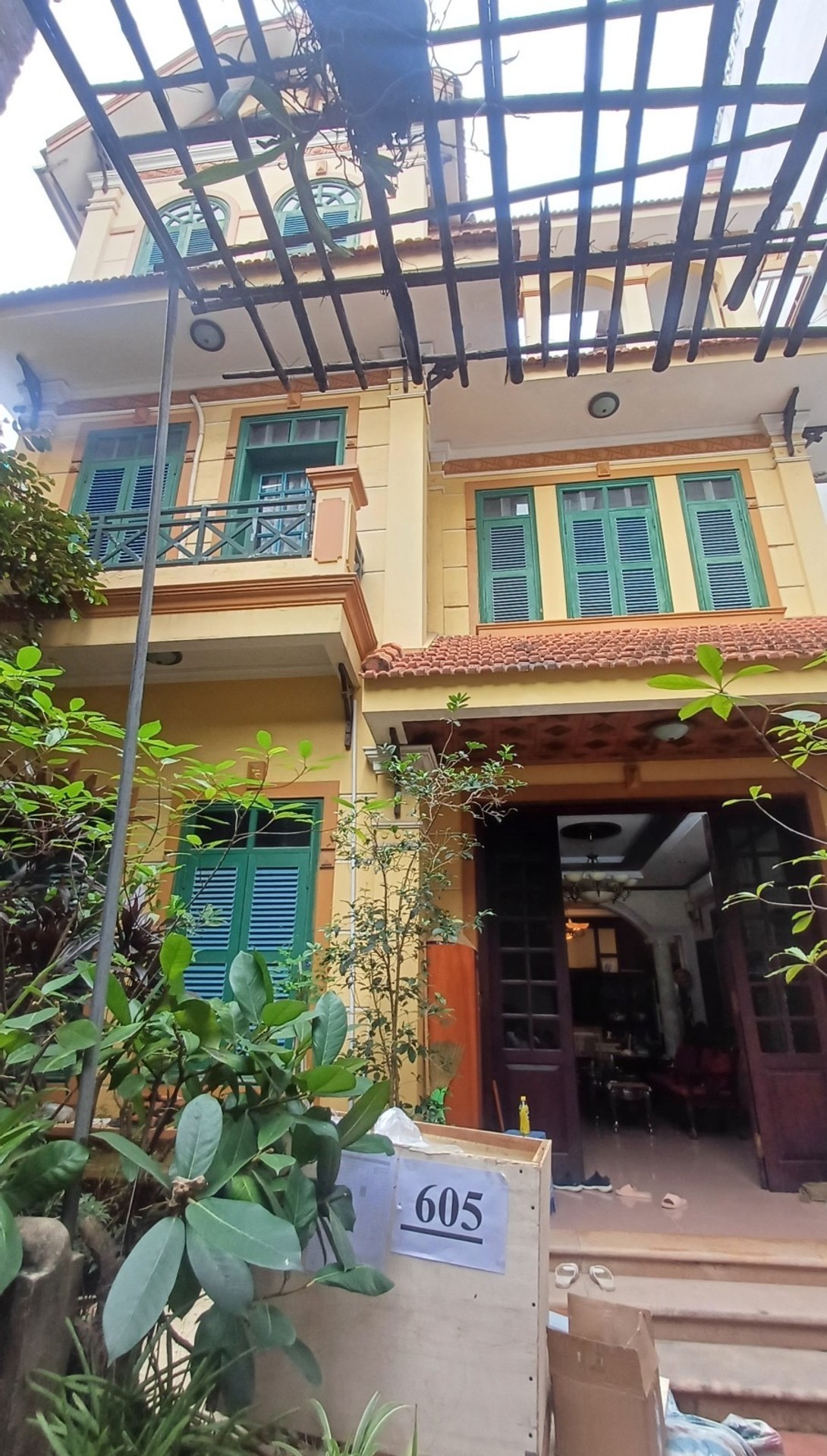 Bán nhà Trương Định - diện tích 257m2 4 tầng - Mặt phố - giá 65 tỷ