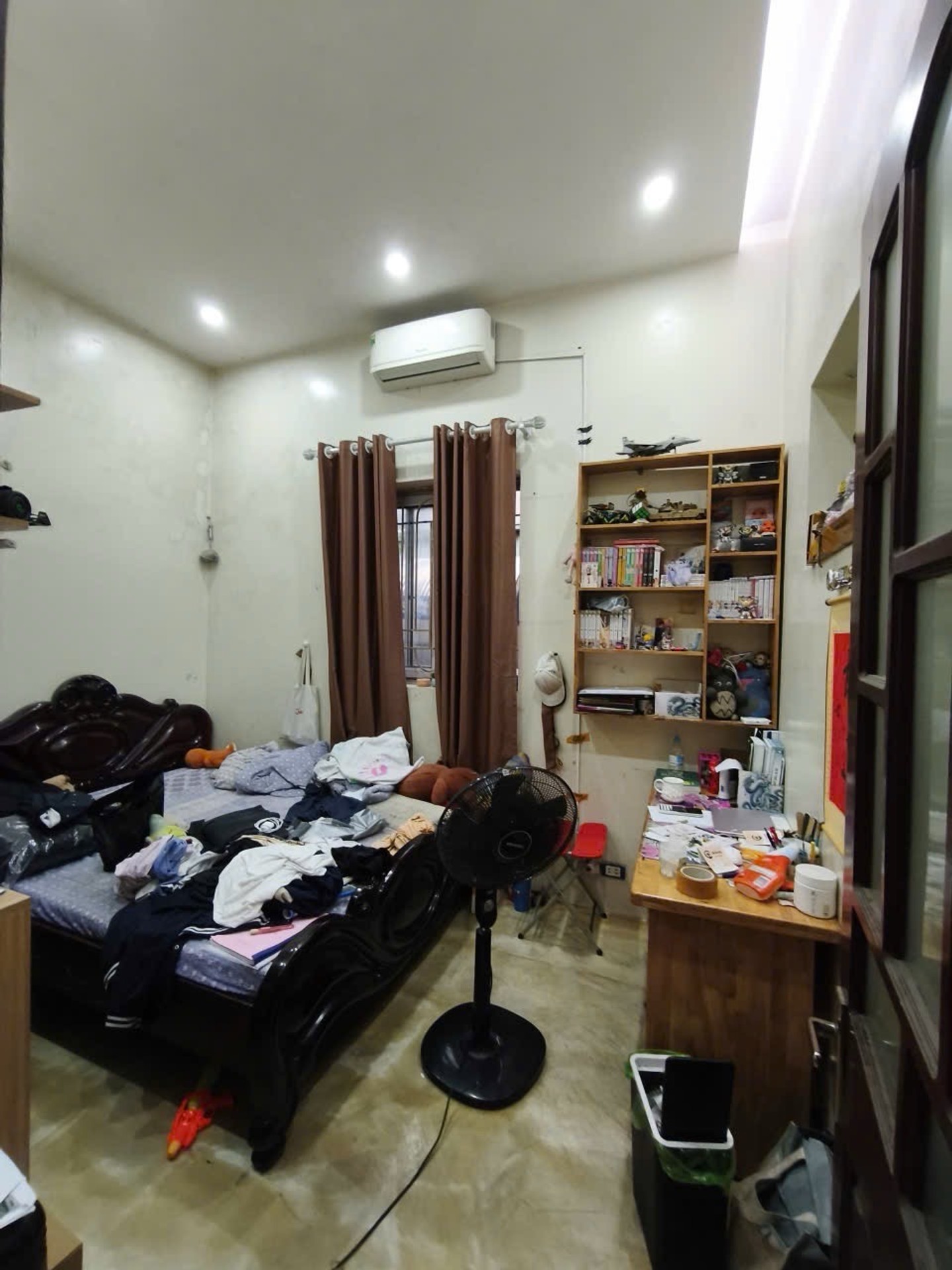 Bán nhà Sở Thượng - diện tích 56m2 3 tầng - Mặt phố kinh doanh - giá 23,5 tỷ