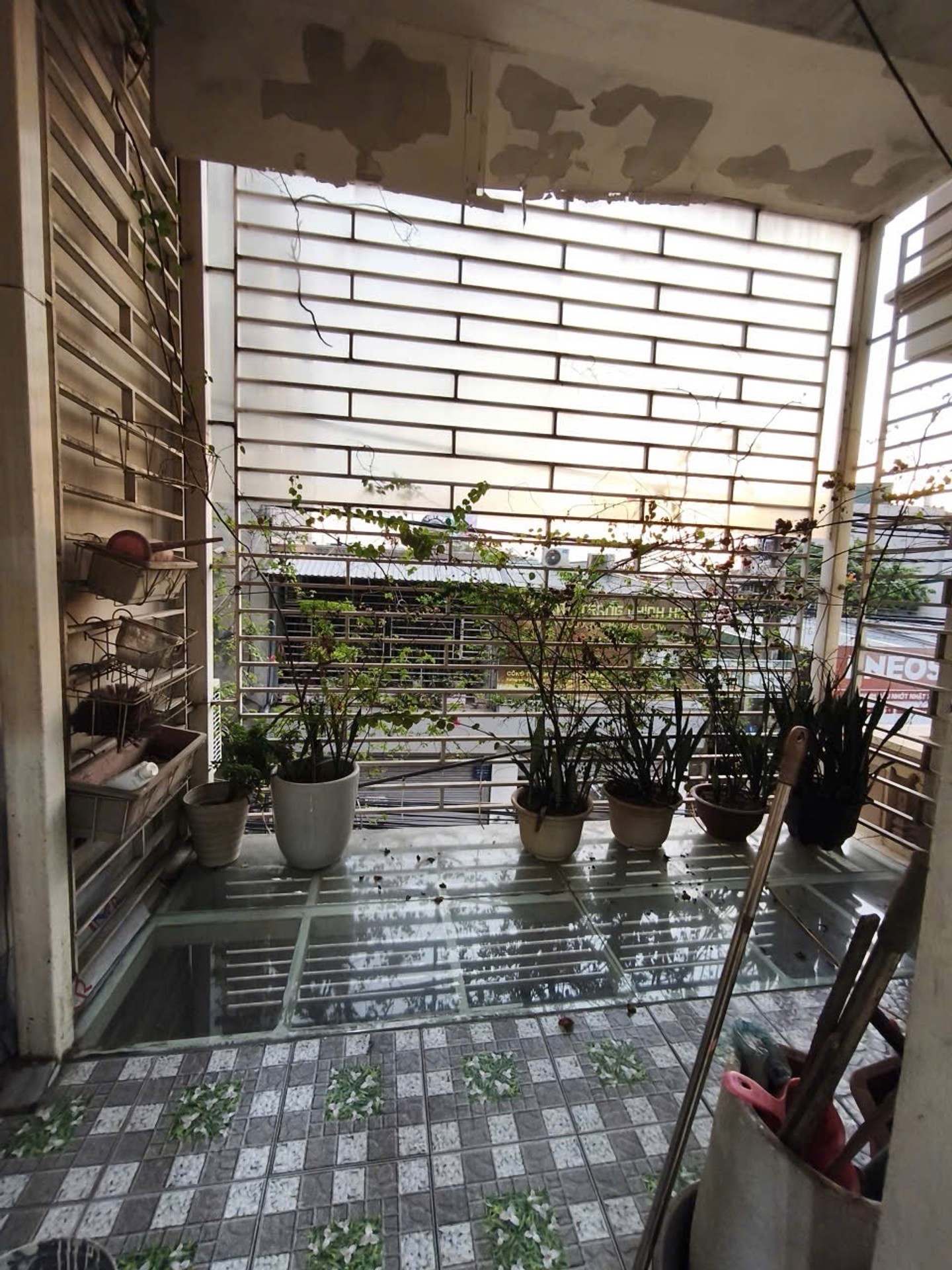 Bán nhà Sở Thượng - diện tích 56m2 3 tầng - Mặt phố kinh doanh - giá 23,5 tỷ