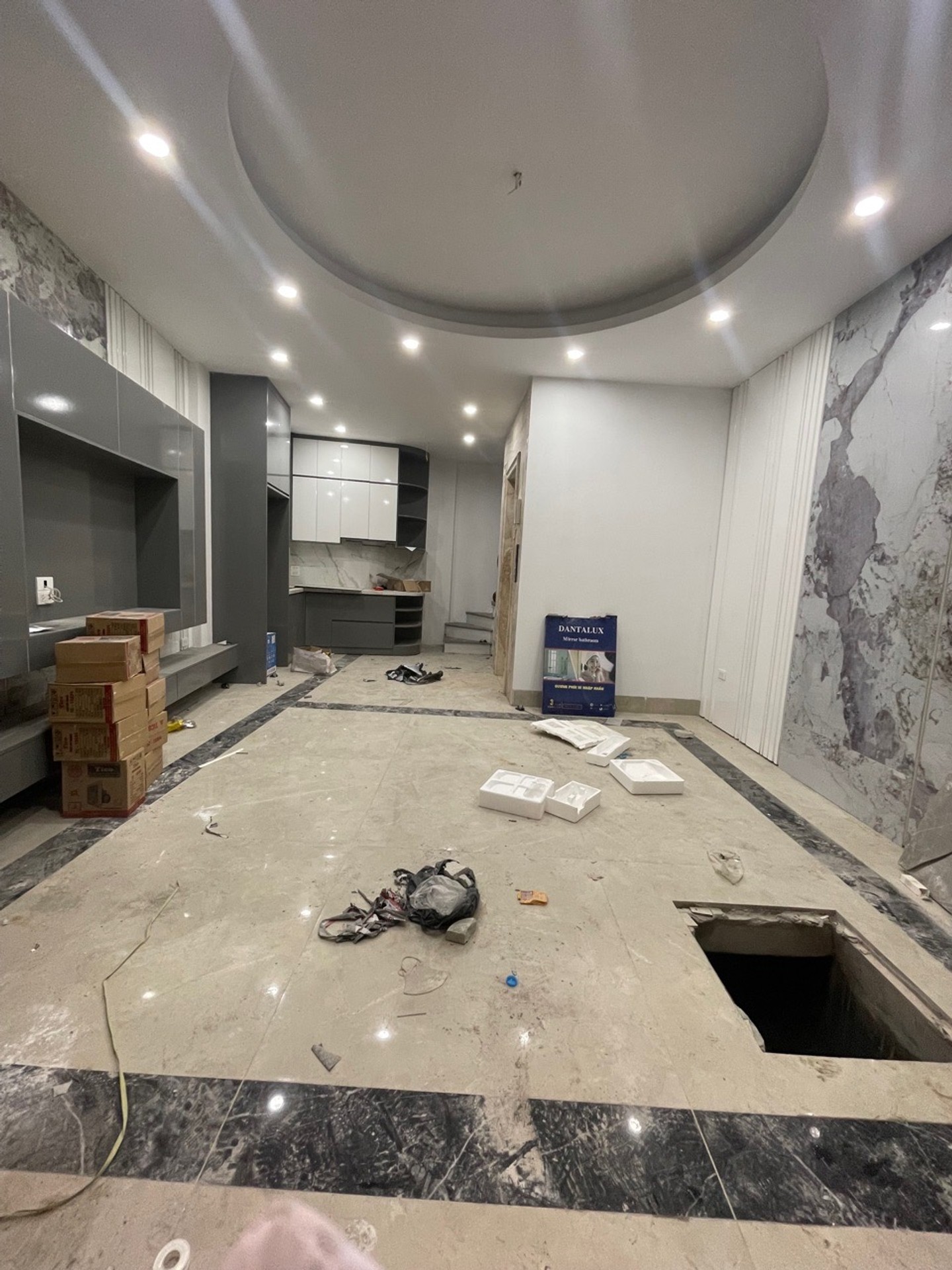 Bán nhà Hoa Lư - diện tích 38m2 5 tầng - Ô tô qua cổng - giá 14,8 tỷ