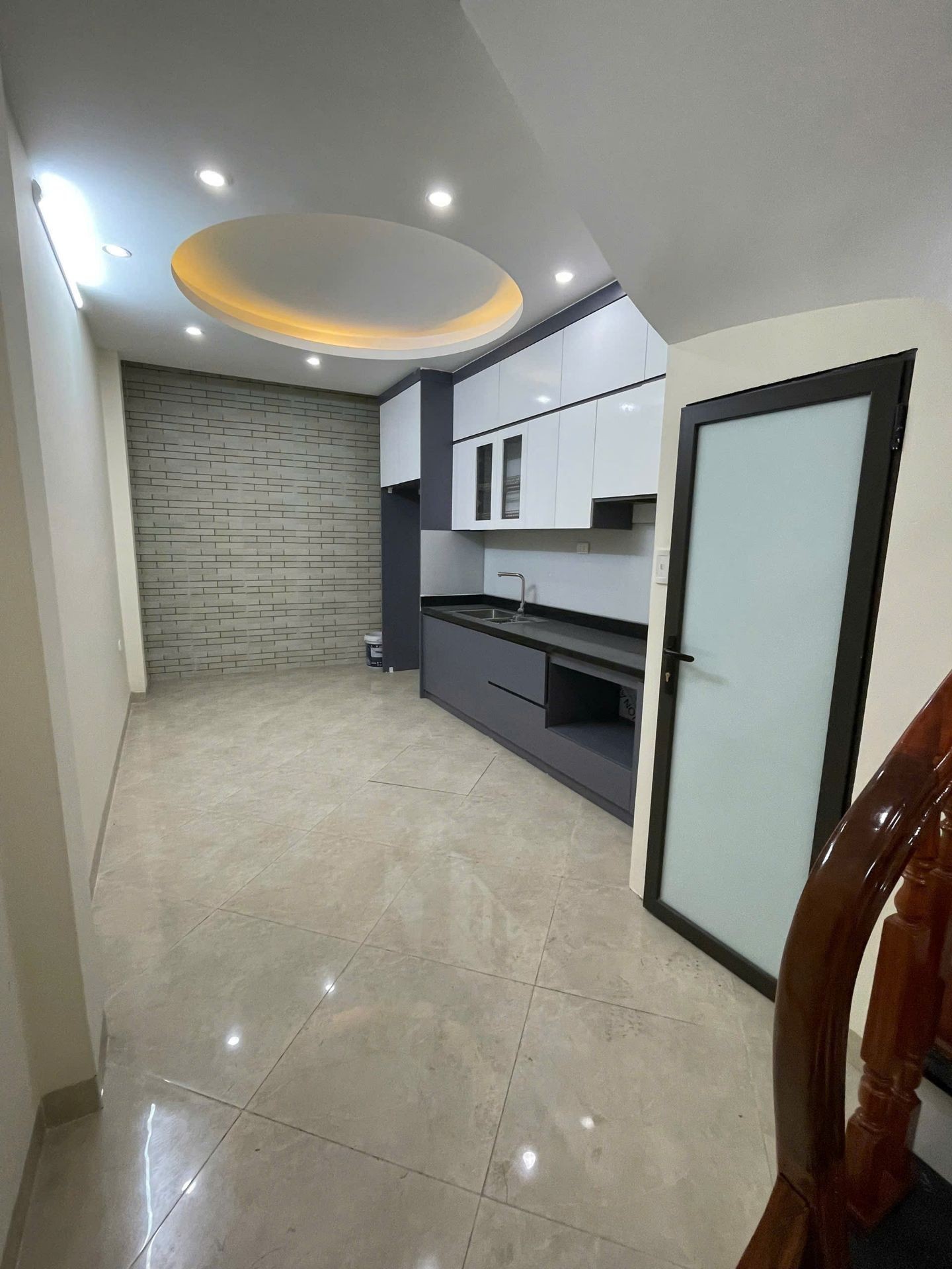 Bán nhà Kim Ngưu - diện tích 45m2 5 tầng - Nhà đẹp xây KCBT chắc chắn - giá 11 tỷ