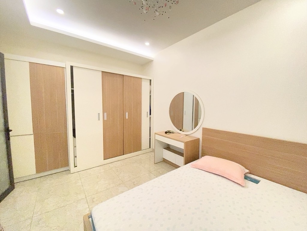 Bán nhà Thanh Lân - diện tích 60m2 4 tầng - ô tô tránh 10m - giá 12,8 tỷ
