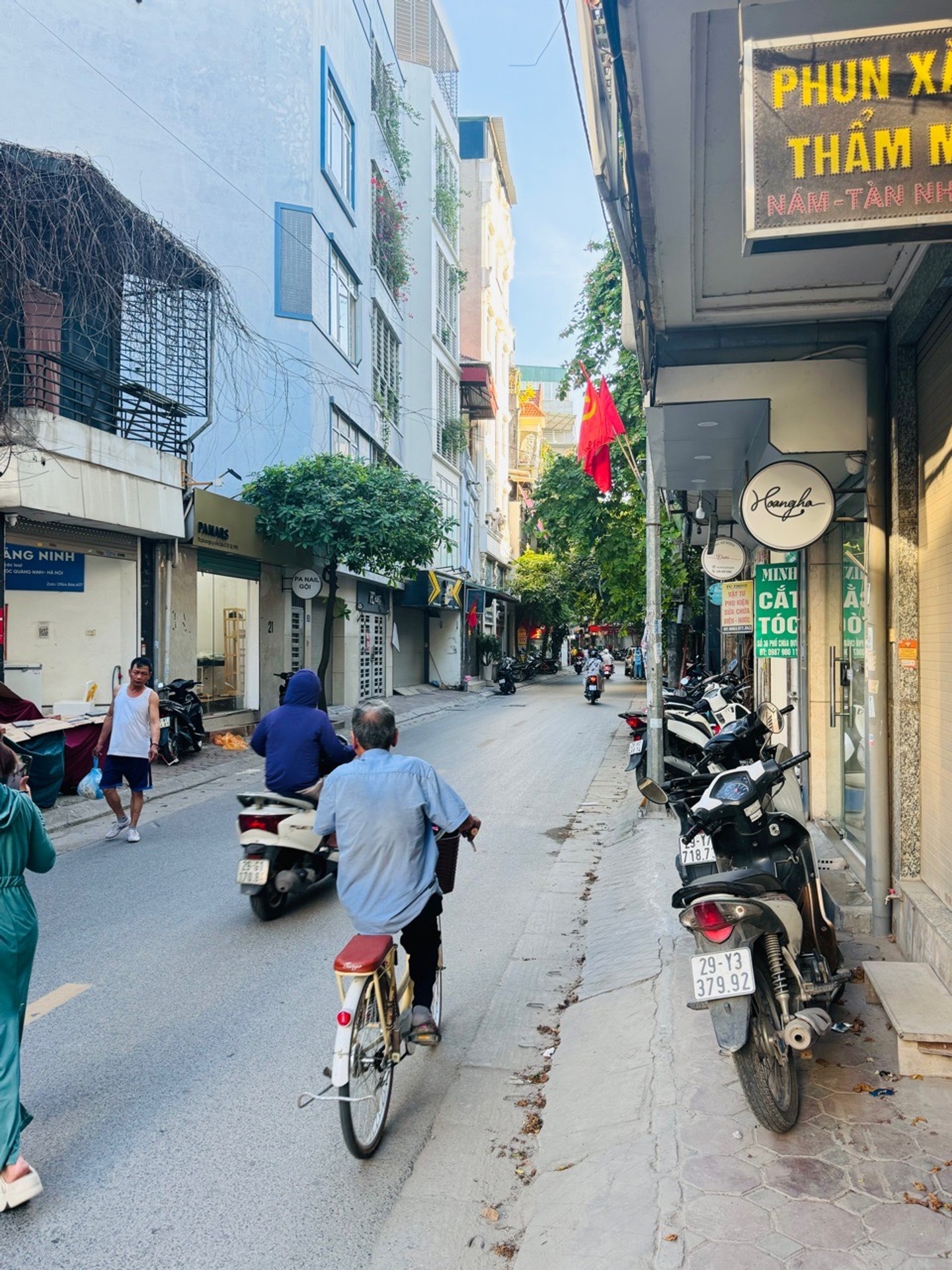 Bán nhà Hai Bà Trưng - diện tích 30m2 5 tầng - Mặt phố kinh doanh sầm uất - giá 14,6 tỷ