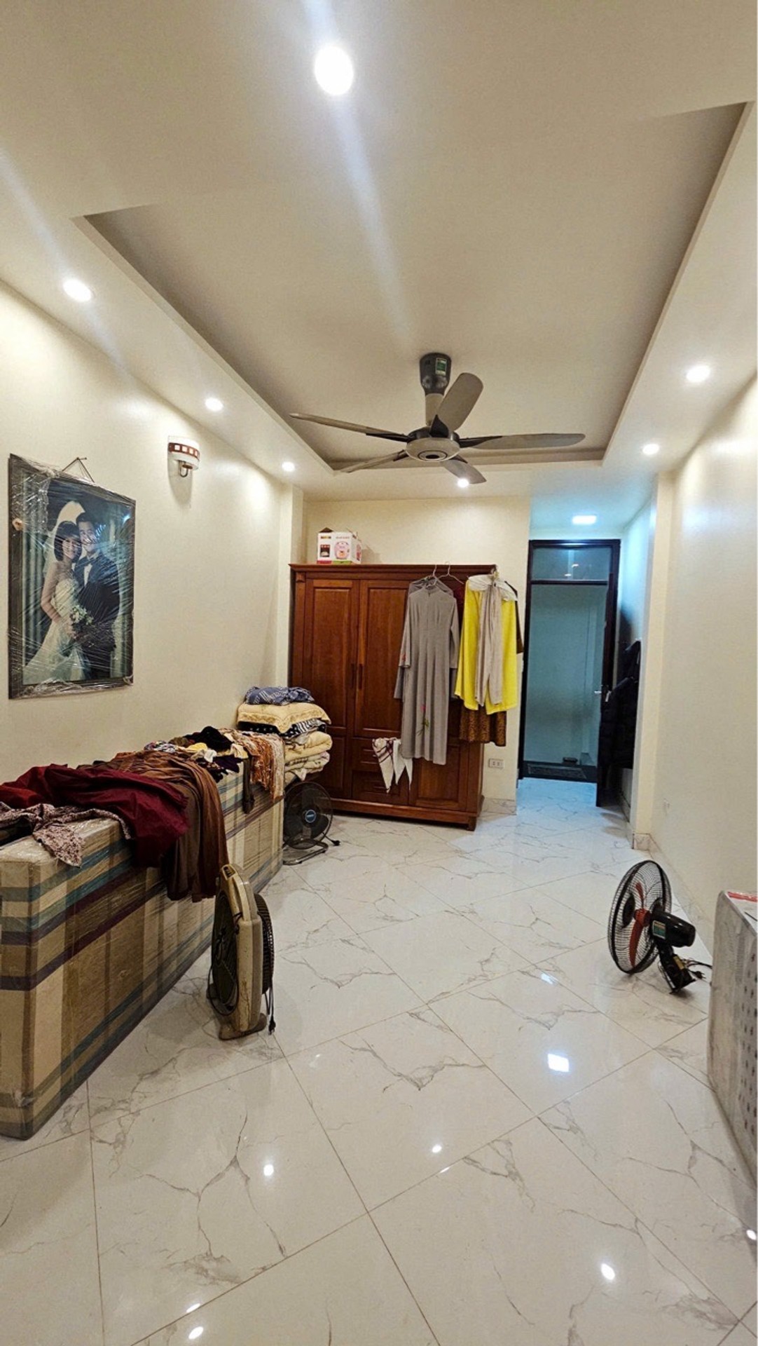 Bán nhà Hai Bà Trưng - diện tích 30m2 5 tầng - Mặt phố kinh doanh sầm uất - giá 14,6 tỷ