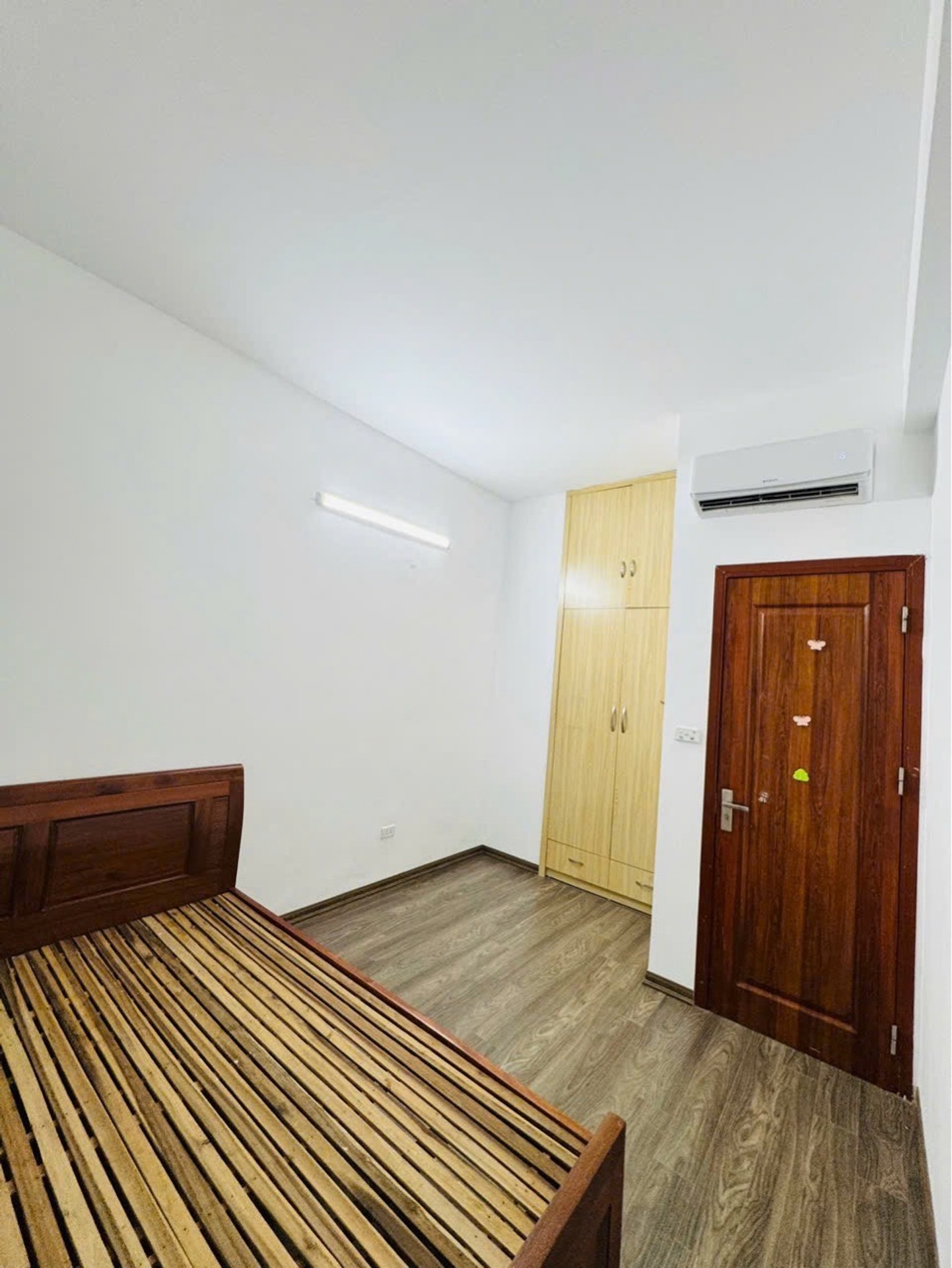 Bán nhà Nguyễn Xiển - diện tích 65m2 1 tầng - nhà đẹp hiếm có - giá 4,65 tỷ