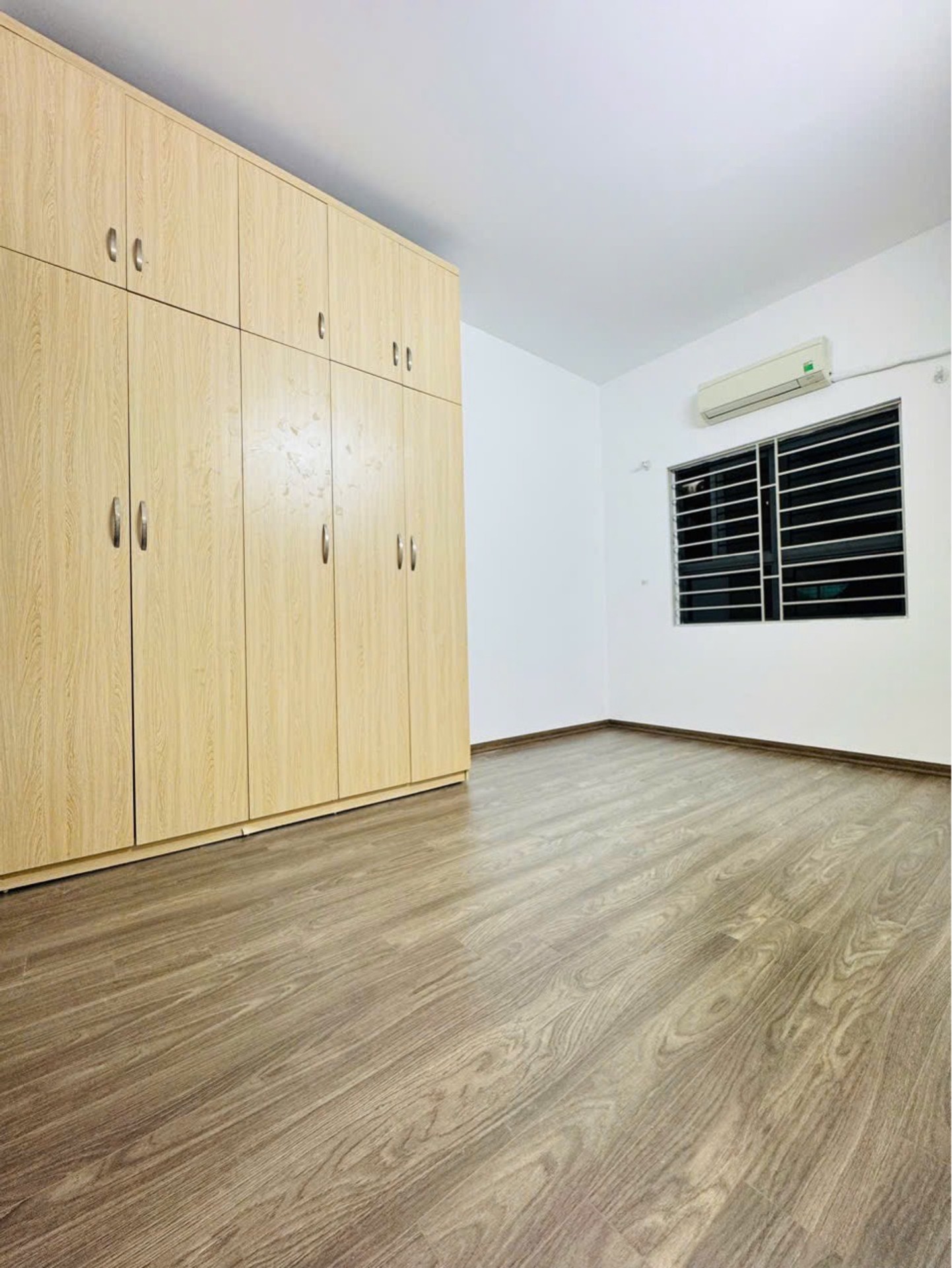 Bán nhà Nguyễn Xiển - diện tích 65m2 1 tầng - nhà đẹp hiếm có - giá 4,65 tỷ