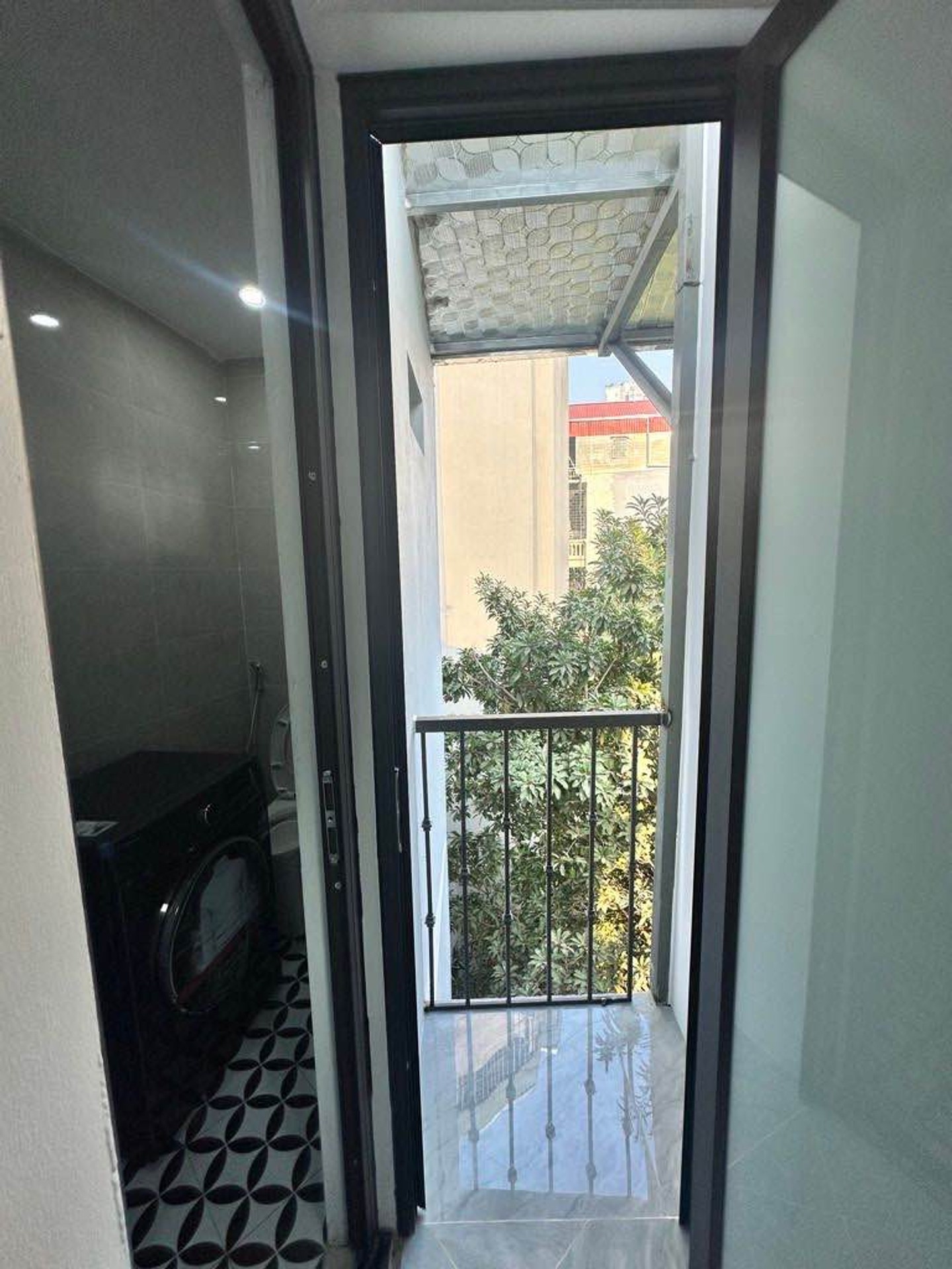 Bán nhà Ngõ Hoà Bình - diện tích 18m2 4 tầng - Nhà đẹp hiếm có - giá 3 tỷ
