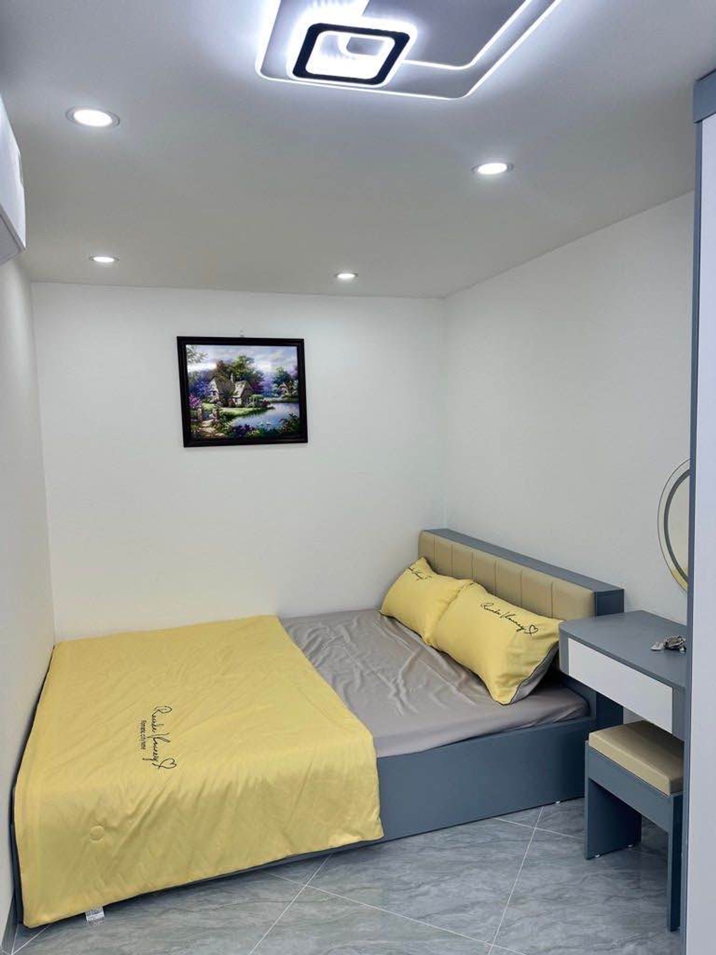 Bán nhà Ngõ Hoà Bình - diện tích 18m2 4 tầng - Nhà đẹp hiếm có - giá 3 tỷ