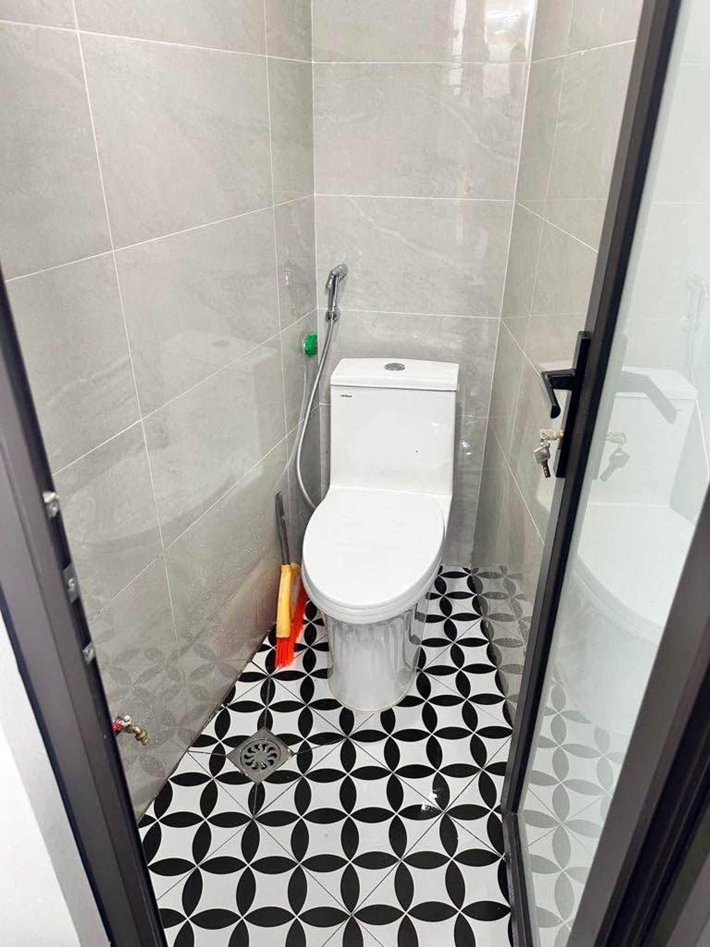 Bán nhà Ngõ Hoà Bình - diện tích 18m2 4 tầng - Nhà đẹp hiếm có - giá 3 tỷ