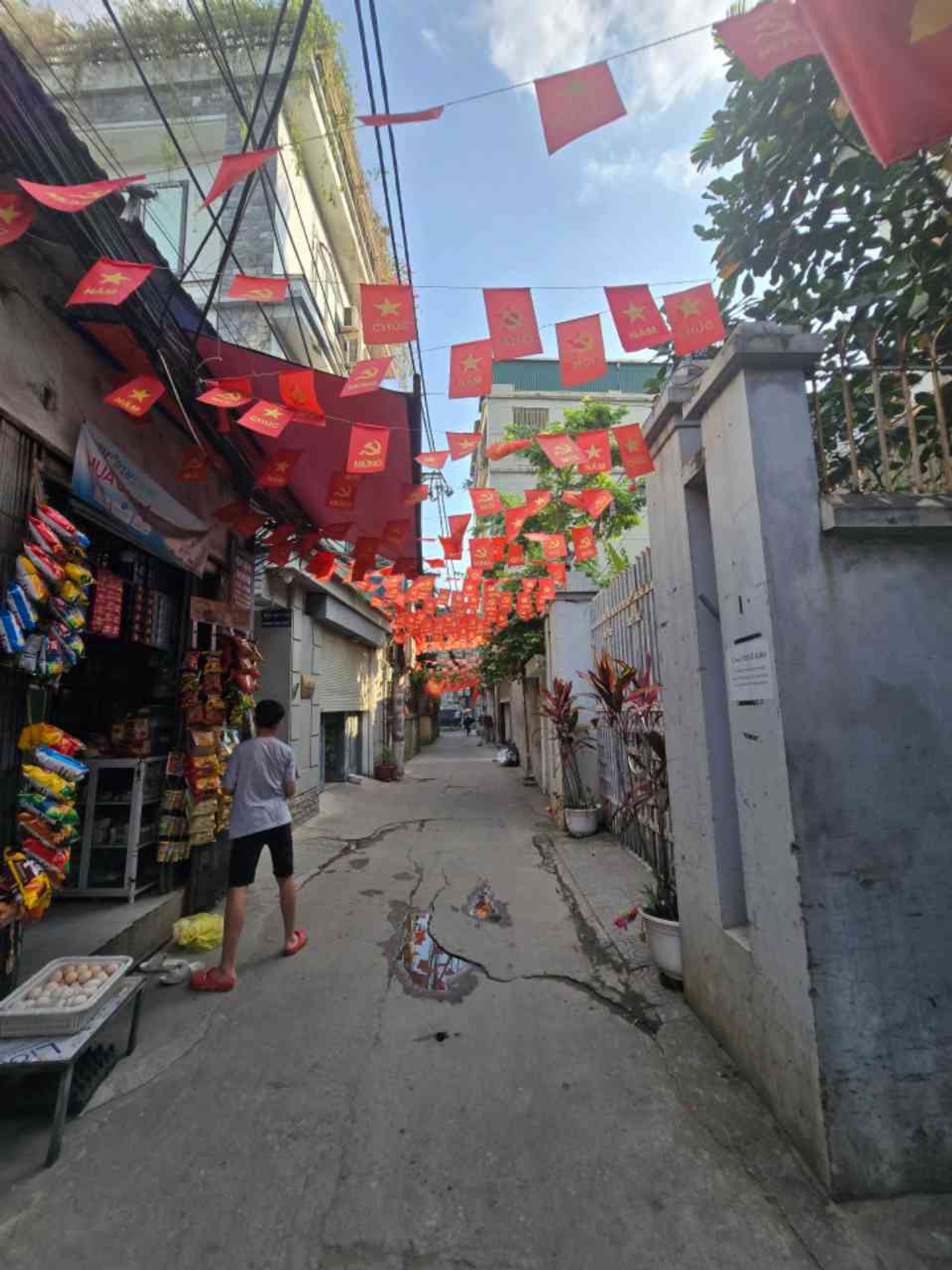 Bán nhà Lĩnh Nam - diện tích 25m2 4 tầng - gần ô tô - giá 2,9 tỷ
