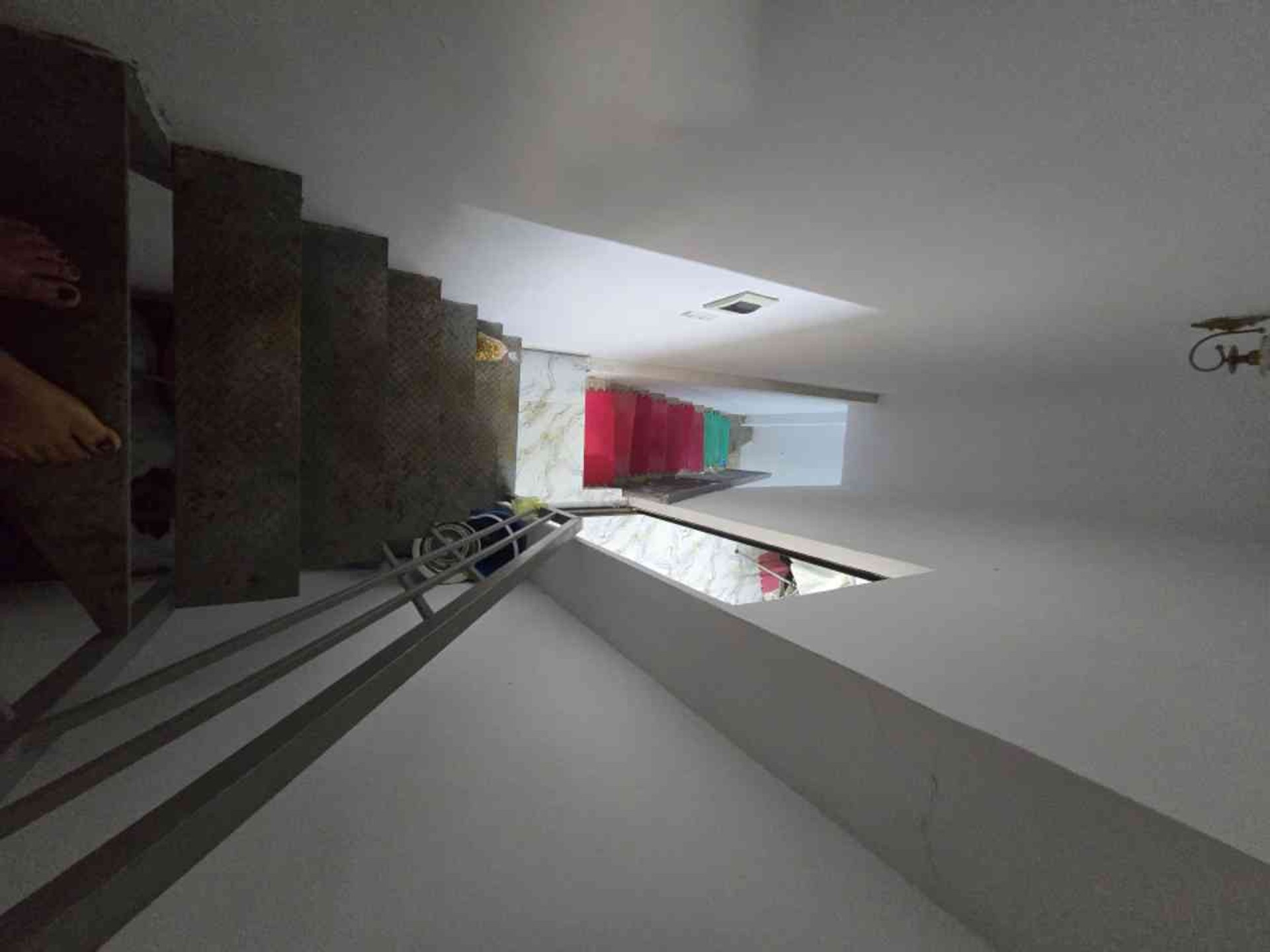 Bán nhà Lĩnh Nam - diện tích 25m2 4 tầng - gần ô tô - giá 2,9 tỷ